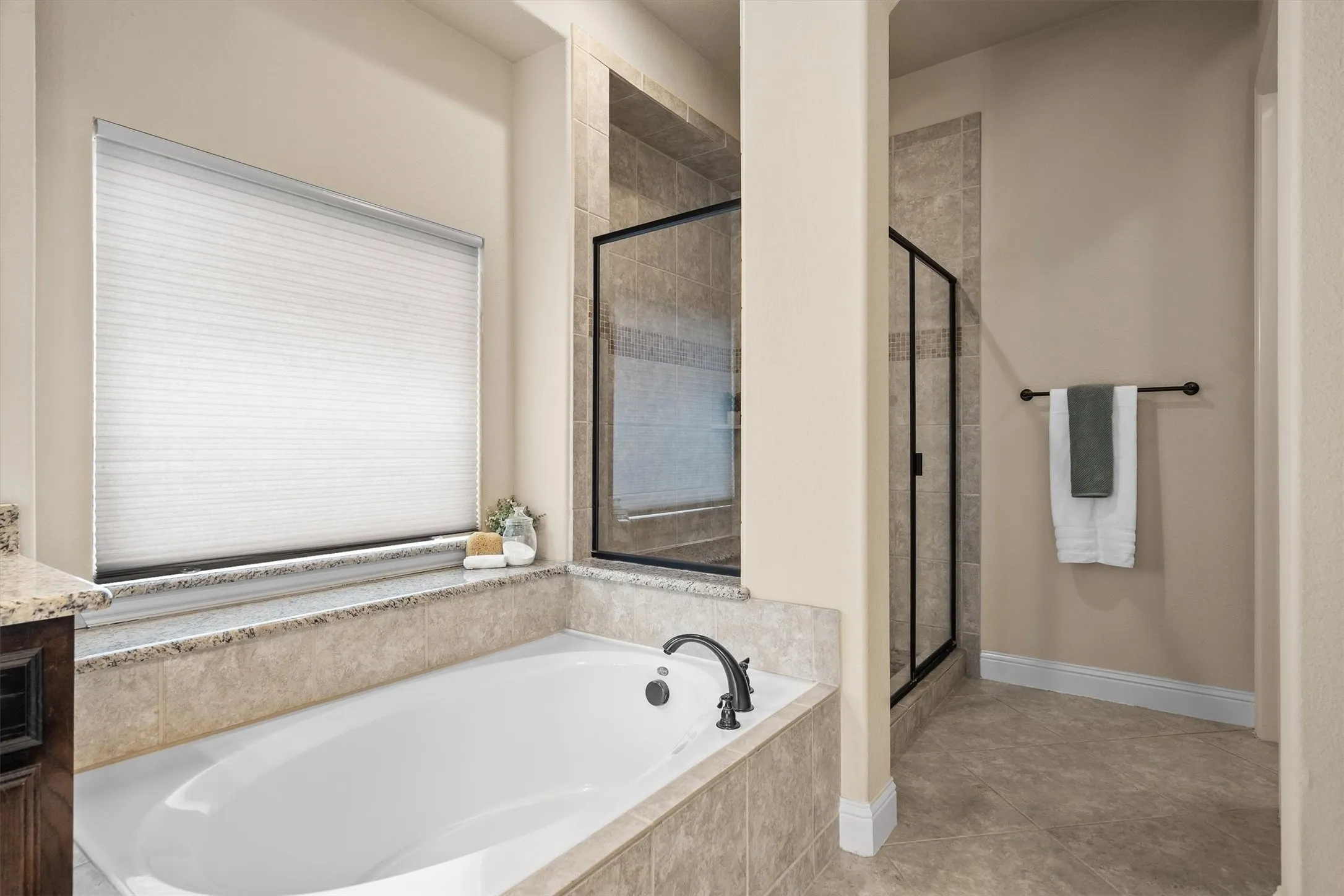Single Family Residence For Sale in Denton County , 1148 Grant Avenue, Lantana, Texas 76226, 5 Bedroom, 3 Bathroom, 2 Garage spaces, 3,616 Sqft, built in 2013, mls#21299858, Real Estate Agent in Lantana, Homes For Sale in Denton county, Homes For Sale in Lantana, Realtor in Lantana Texas, Real Estate Brokerage Independent Realty Texas, Luminita Cordes Realtor