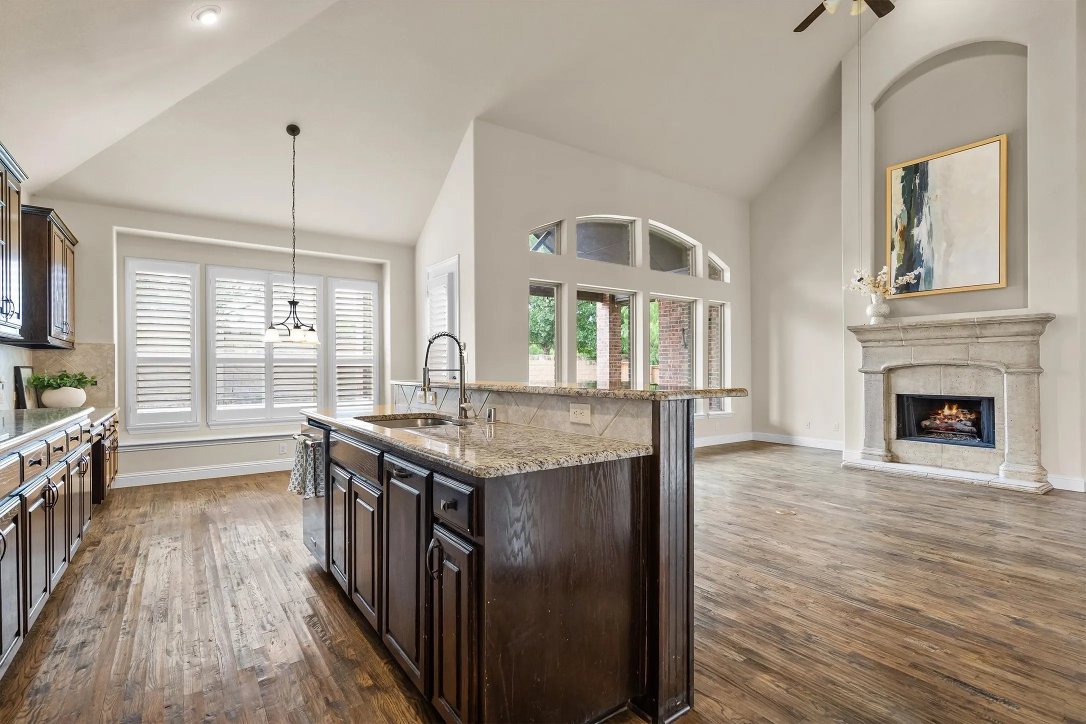 Single Family Residence For Sale in Denton County , 1148 Grant Avenue, Lantana, Texas 76226, 5 Bedroom, 3 Bathroom, 2 Garage spaces, 3,616 Sqft, built in 2013, mls#21299858, Real Estate Agent in Lantana, Homes For Sale in Denton county, Homes For Sale in Lantana, Realtor in Lantana Texas, Real Estate Brokerage Independent Realty Texas, Luminita Cordes Realtor