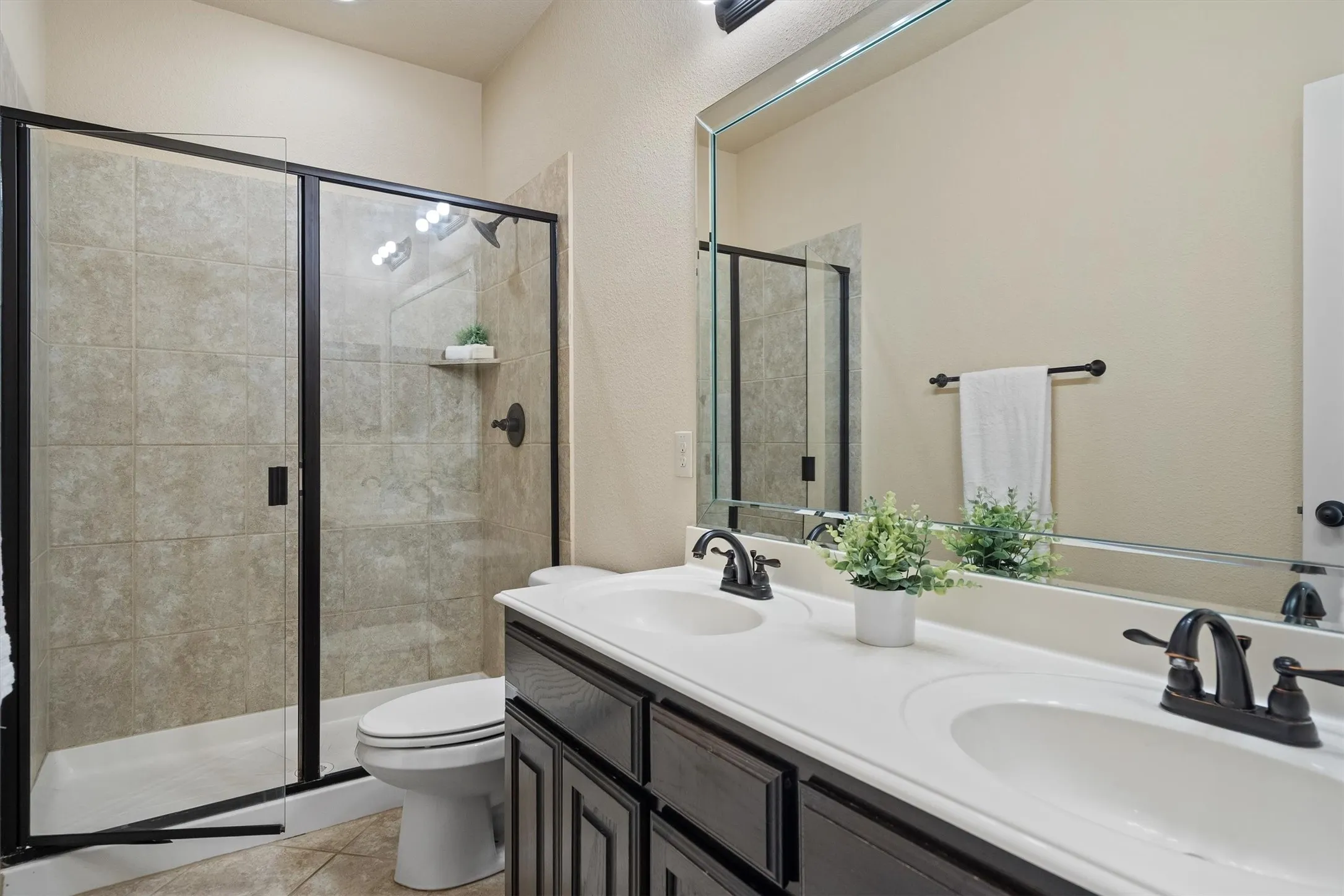 Single Family Residence For Sale in Denton County , 1148 Grant Avenue, Lantana, Texas 76226, 5 Bedroom, 3 Bathroom, 2 Garage spaces, 3,616 Sqft, built in 2013, mls#21299858, Real Estate Agent in Lantana, Homes For Sale in Denton county, Homes For Sale in Lantana, Realtor in Lantana Texas, Real Estate Brokerage Independent Realty Texas, Luminita Cordes Realtor