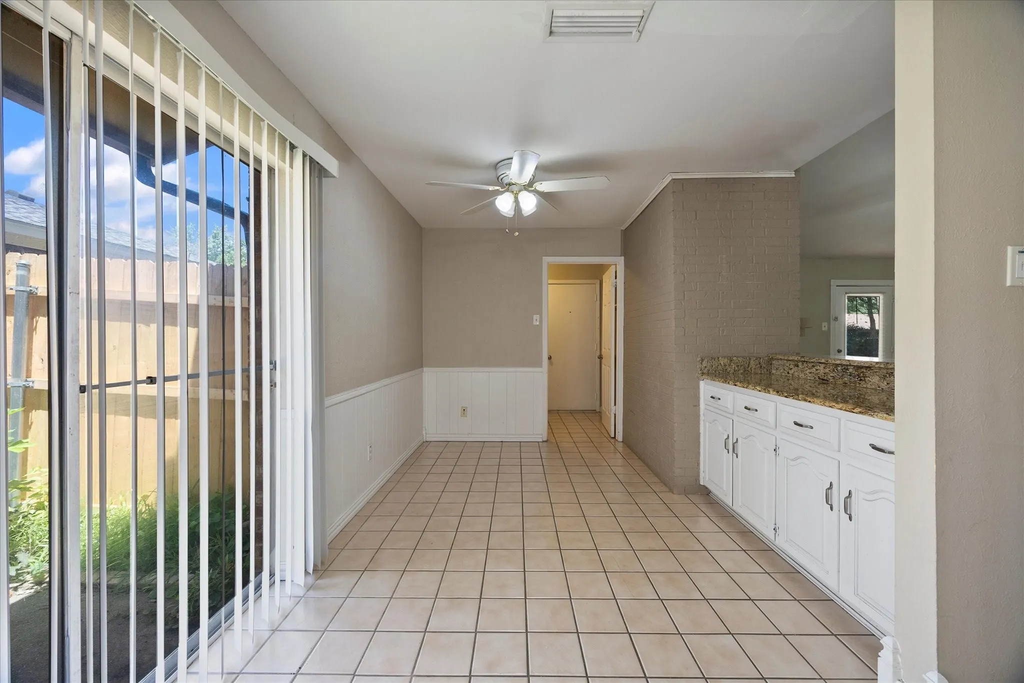 Single Family Residence For Rent in Dallas County , 2413 Village Green Drive, Garland, Texas 75044, 3 Bedroom, 2 Bathroom, 2 Garage spaces, 1,636 Sqft, built in 1974, mls#21306479, Real Estate Agent in Garland, Homes For Rent in Dallas county, Homes For Rent in Garland, Realtor in Garland Texas, Real Estate Brokerage Independent Realty Texas, Luminita Cordes Realtor