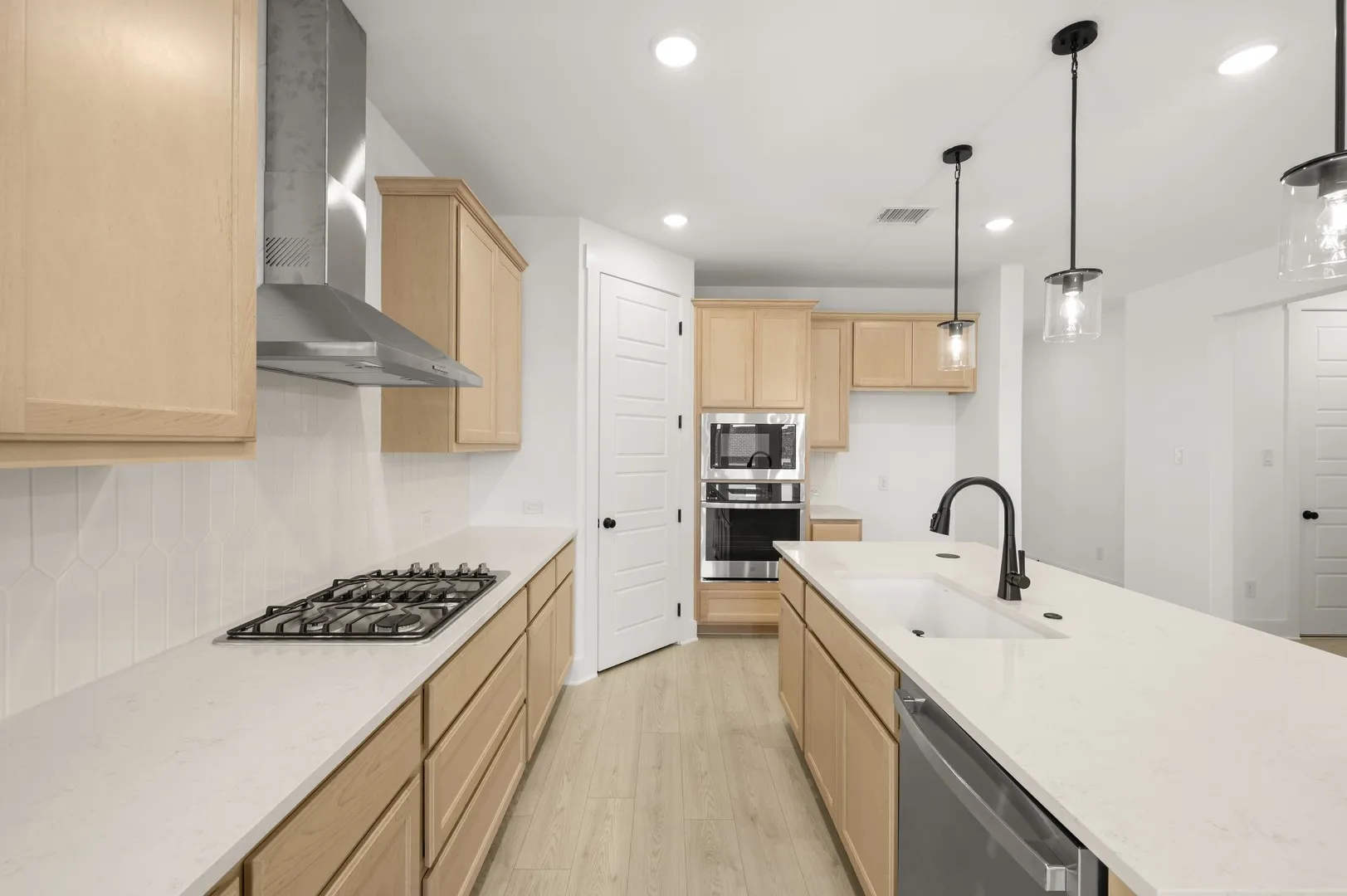 17261 Oxborough- Kitchen-3