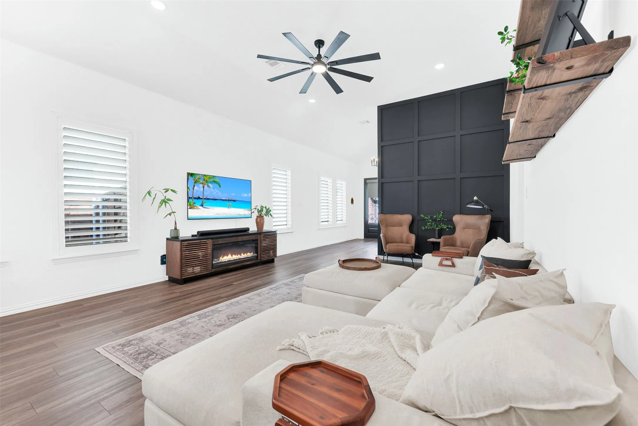 Single Family Residence For Sale in Collin County , 720 Skyview Court, Celina, Texas 75009, 3 Bedroom, 2 Bathroom, 2 Garage spaces, 1,739 Sqft, built in 2023, mls#21304197, Real Estate Agent in Celina, Homes For Sale in Collin county, Homes For Sale in Celina, Realtor in Celina Texas, Real Estate Brokerage Independent Realty Texas, Luminita Cordes Realtor