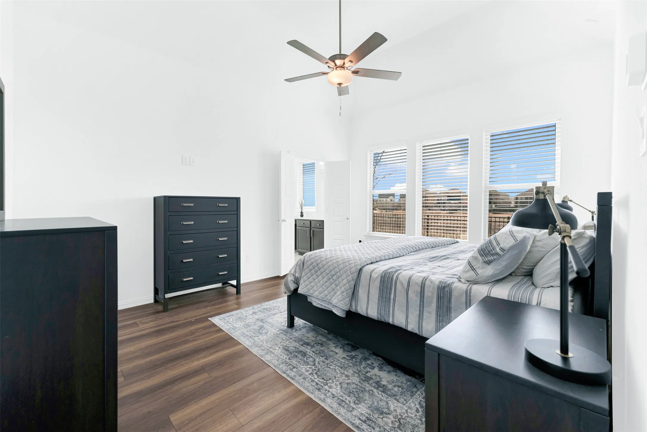 Single Family Residence For Sale in Collin County , 720 Skyview Court, Celina, Texas 75009, 3 Bedroom, 2 Bathroom, 2 Garage spaces, 1,739 Sqft, built in 2023, mls#21304197, Real Estate Agent in Celina, Homes For Sale in Collin county, Homes For Sale in Celina, Realtor in Celina Texas, Real Estate Brokerage Independent Realty Texas, Luminita Cordes Realtor