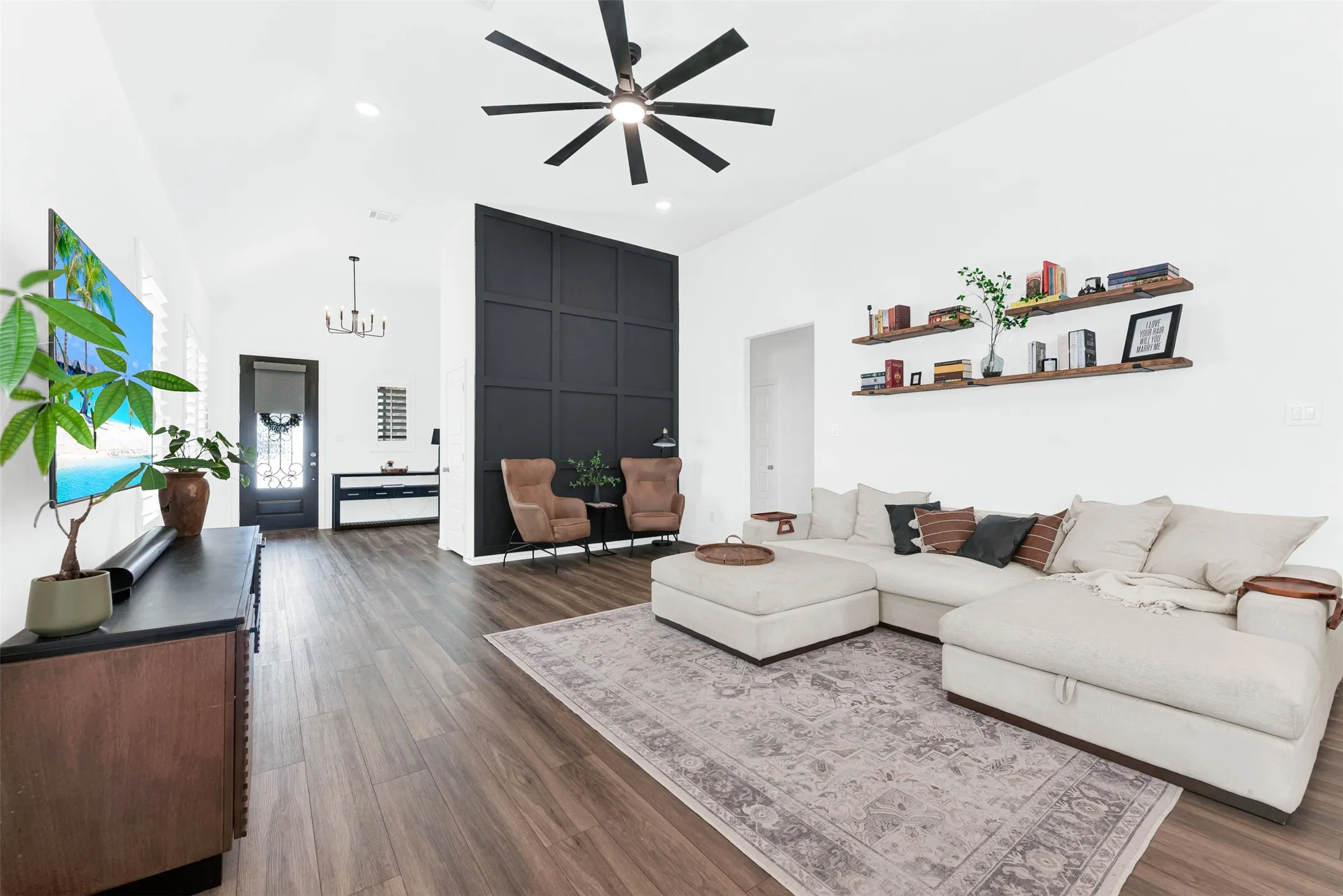 Single Family Residence For Sale in Collin County , 720 Skyview Court, Celina, Texas 75009, 3 Bedroom, 2 Bathroom, 2 Garage spaces, 1,739 Sqft, built in 2023, mls#21304197, Real Estate Agent in Celina, Homes For Sale in Collin county, Homes For Sale in Celina, Realtor in Celina Texas, Real Estate Brokerage Independent Realty Texas, Luminita Cordes Realtor