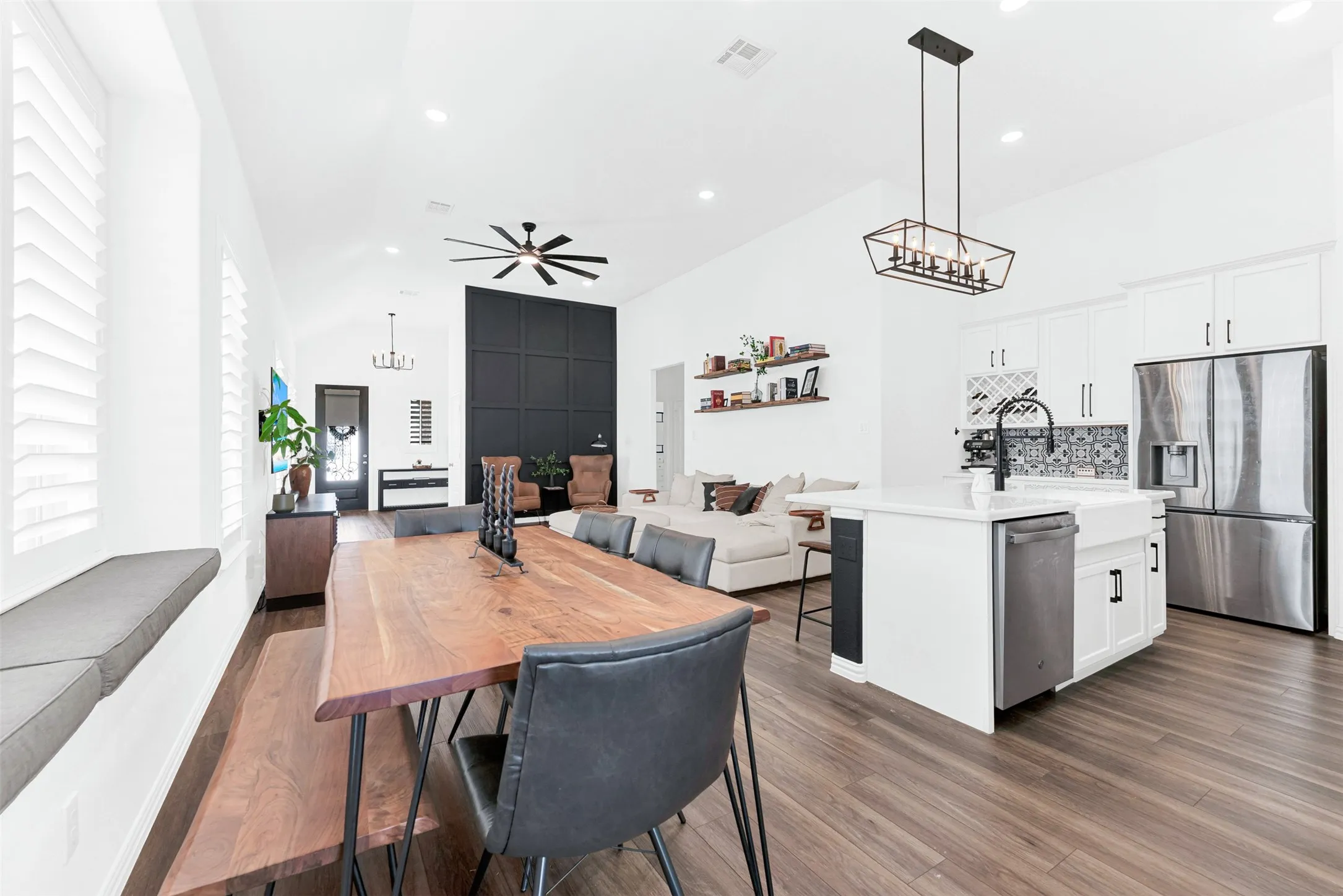 Single Family Residence For Sale in Collin County , 720 Skyview Court, Celina, Texas 75009, 3 Bedroom, 2 Bathroom, 2 Garage spaces, 1,739 Sqft, built in 2023, mls#21304197, Real Estate Agent in Celina, Homes For Sale in Collin county, Homes For Sale in Celina, Realtor in Celina Texas, Real Estate Brokerage Independent Realty Texas, Luminita Cordes Realtor