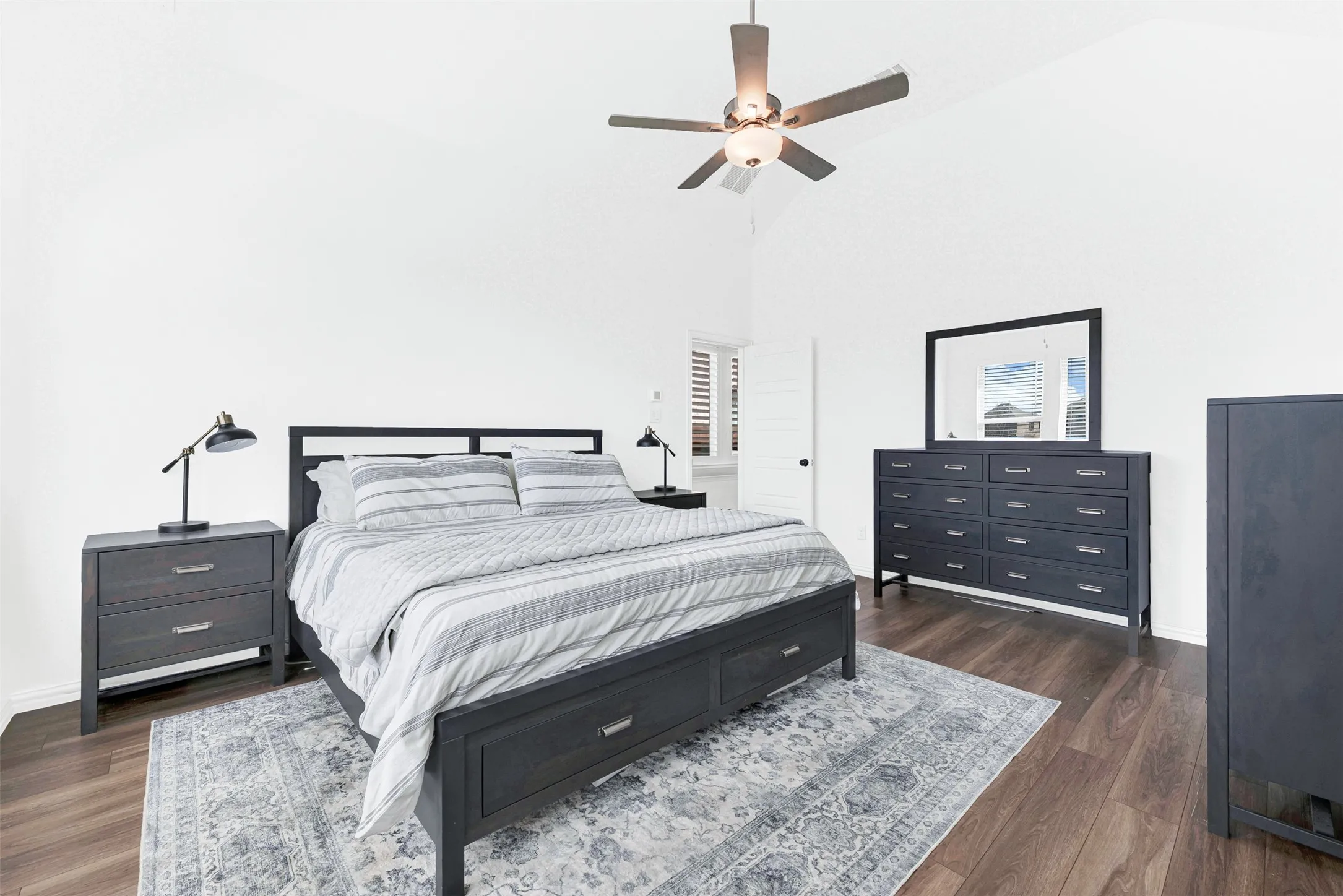 Single Family Residence For Sale in Collin County , 720 Skyview Court, Celina, Texas 75009, 3 Bedroom, 2 Bathroom, 2 Garage spaces, 1,739 Sqft, built in 2023, mls#21304197, Real Estate Agent in Celina, Homes For Sale in Collin county, Homes For Sale in Celina, Realtor in Celina Texas, Real Estate Brokerage Independent Realty Texas, Luminita Cordes Realtor