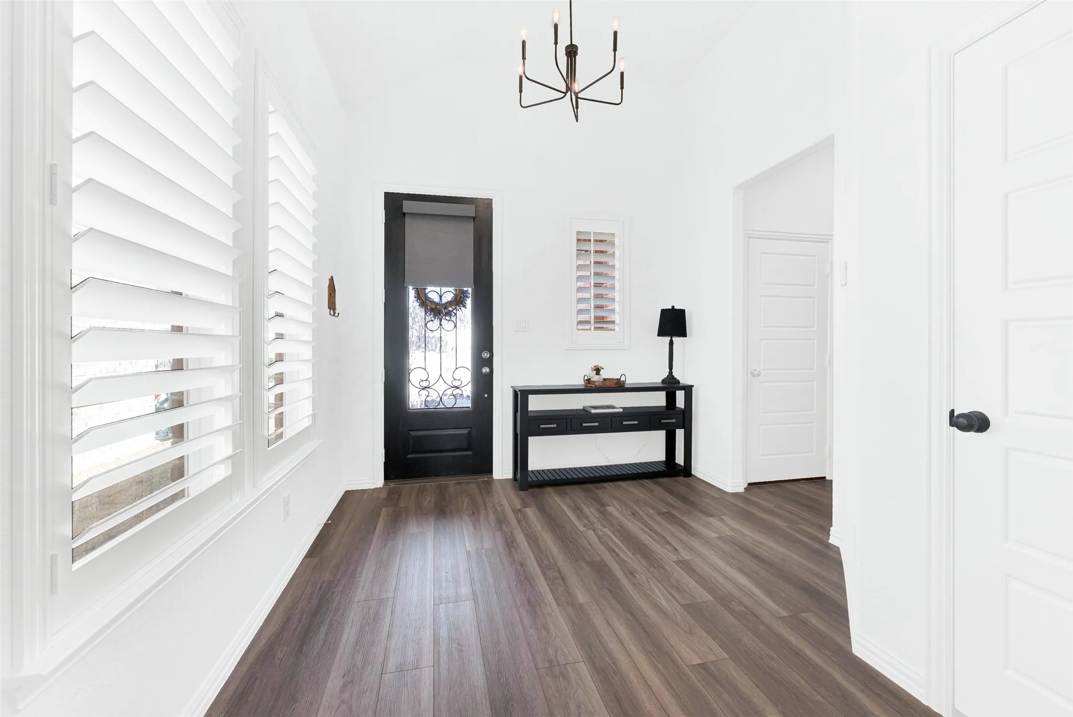 Single Family Residence For Sale in Collin County , 720 Skyview Court, Celina, Texas 75009, 3 Bedroom, 2 Bathroom, 2 Garage spaces, 1,739 Sqft, built in 2023, mls#21304197, Real Estate Agent in Celina, Homes For Sale in Collin county, Homes For Sale in Celina, Realtor in Celina Texas, Real Estate Brokerage Independent Realty Texas, Luminita Cordes Realtor