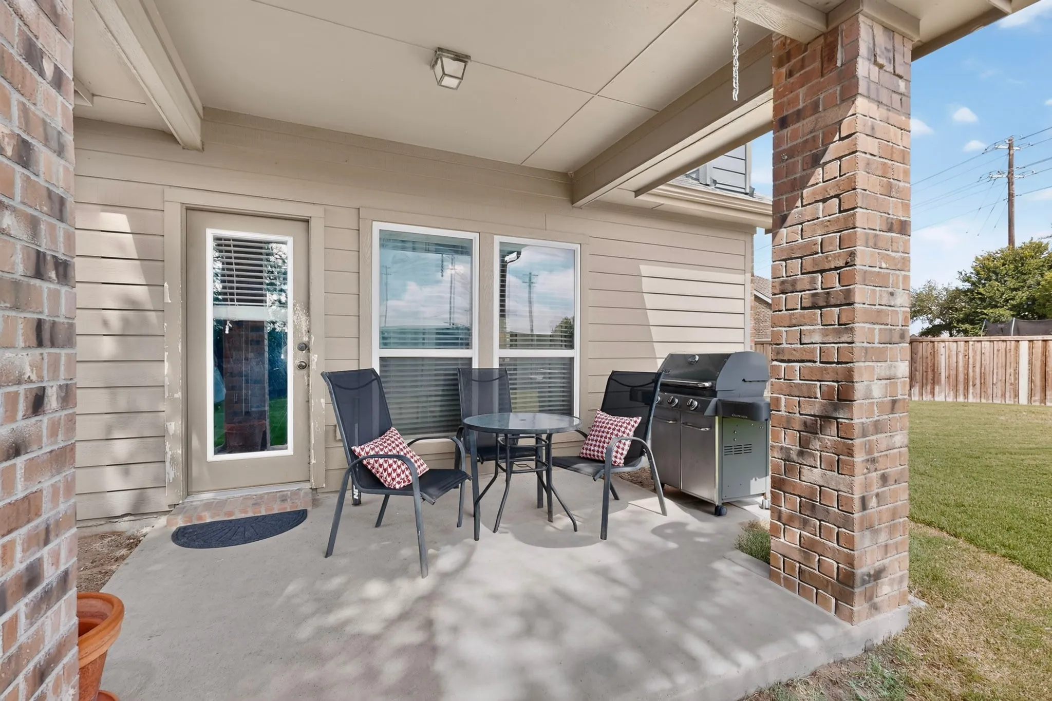 Single Family Residence For Sale in Collin County , 201 Sandy Creek Way, Mc Kinney, Texas 75072, 5 Bedroom, 4 Bathroom, 2 Garage spaces, 3,289 Sqft, built in 2014, mls#21304243, Real Estate Agent in Mc Kinney, Homes For Sale in Collin county, Homes For Sale in Mc Kinney, Realtor in Mc Kinney Texas, Real Estate Brokerage Independent Realty Texas, Luminita Cordes Realtor