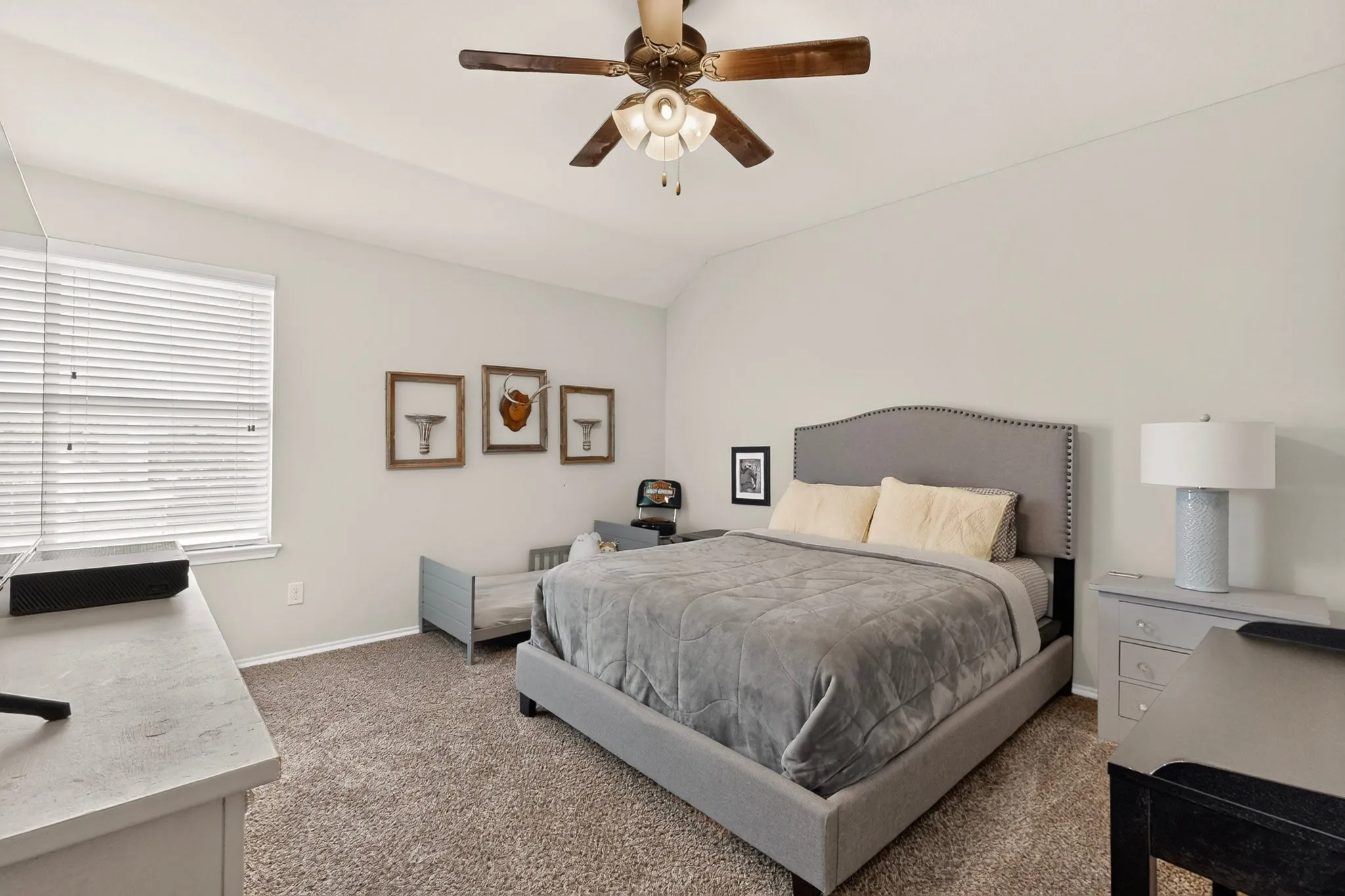Single Family Residence For Sale in Collin County , 201 Sandy Creek Way, Mc Kinney, Texas 75072, 5 Bedroom, 4 Bathroom, 2 Garage spaces, 3,289 Sqft, built in 2014, mls#21304243, Real Estate Agent in Mc Kinney, Homes For Sale in Collin county, Homes For Sale in Mc Kinney, Realtor in Mc Kinney Texas, Real Estate Brokerage Independent Realty Texas, Luminita Cordes Realtor
