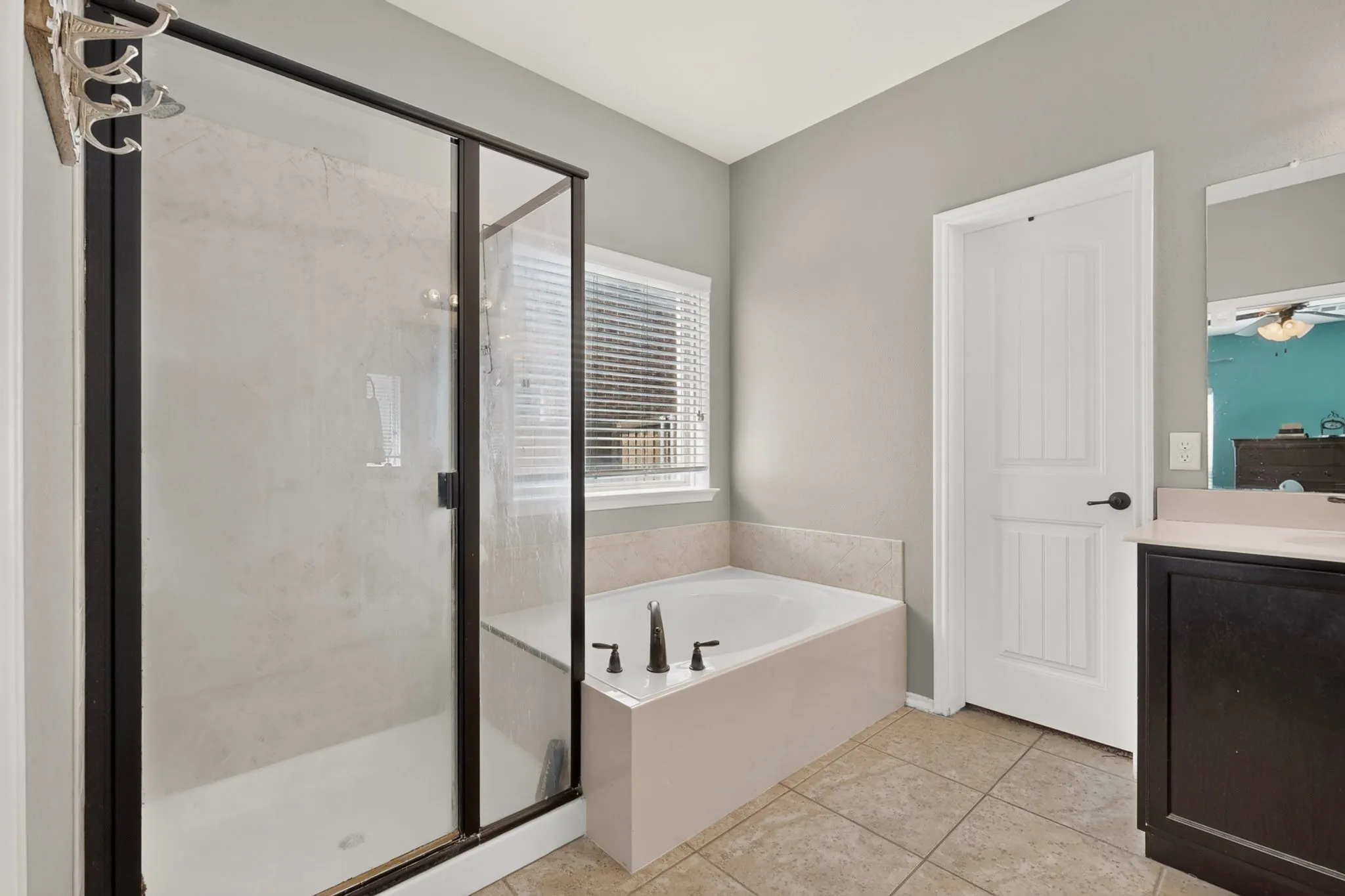 Single Family Residence For Sale in Collin County , 201 Sandy Creek Way, Mc Kinney, Texas 75072, 5 Bedroom, 4 Bathroom, 2 Garage spaces, 3,289 Sqft, built in 2014, mls#21304243, Real Estate Agent in Mc Kinney, Homes For Sale in Collin county, Homes For Sale in Mc Kinney, Realtor in Mc Kinney Texas, Real Estate Brokerage Independent Realty Texas, Luminita Cordes Realtor