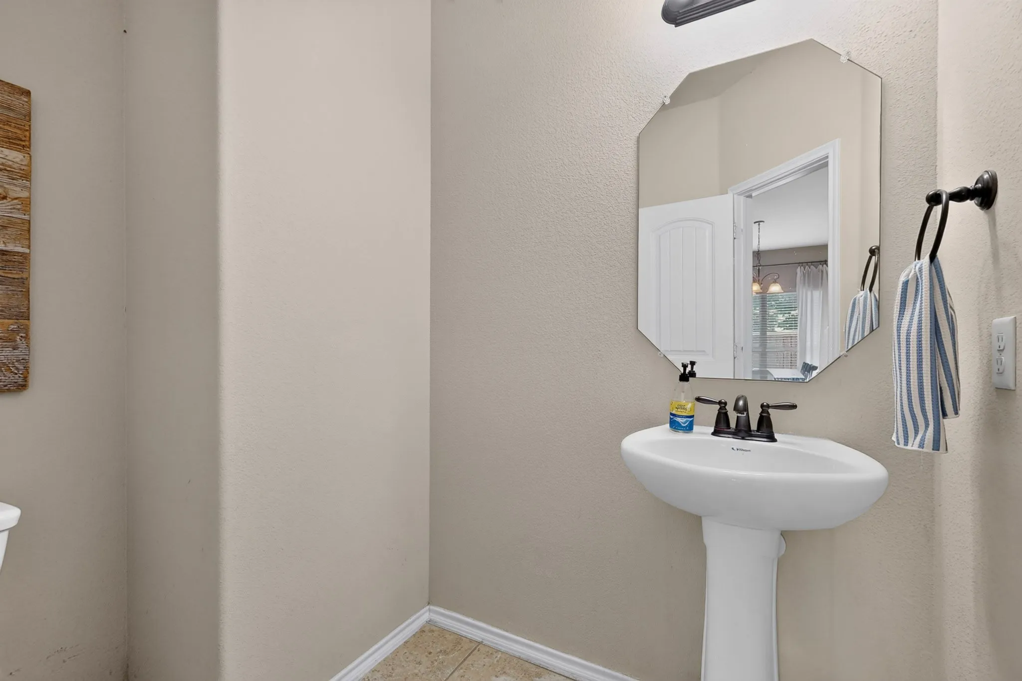 Single Family Residence For Sale in Collin County , 201 Sandy Creek Way, Mc Kinney, Texas 75072, 5 Bedroom, 4 Bathroom, 2 Garage spaces, 3,289 Sqft, built in 2014, mls#21304243, Real Estate Agent in Mc Kinney, Homes For Sale in Collin county, Homes For Sale in Mc Kinney, Realtor in Mc Kinney Texas, Real Estate Brokerage Independent Realty Texas, Luminita Cordes Realtor