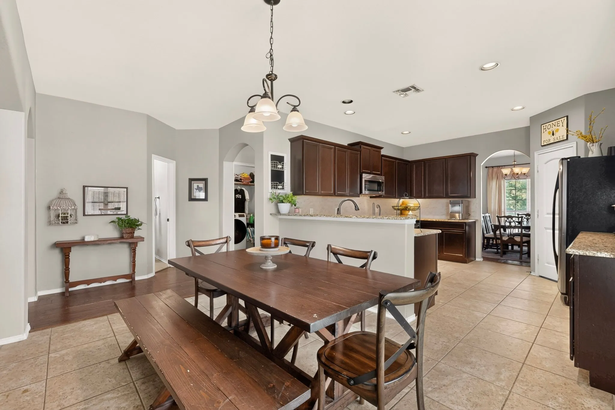 Single Family Residence For Sale in Collin County , 201 Sandy Creek Way, Mc Kinney, Texas 75072, 5 Bedroom, 4 Bathroom, 2 Garage spaces, 3,289 Sqft, built in 2014, mls#21304243, Real Estate Agent in Mc Kinney, Homes For Sale in Collin county, Homes For Sale in Mc Kinney, Realtor in Mc Kinney Texas, Real Estate Brokerage Independent Realty Texas, Luminita Cordes Realtor
