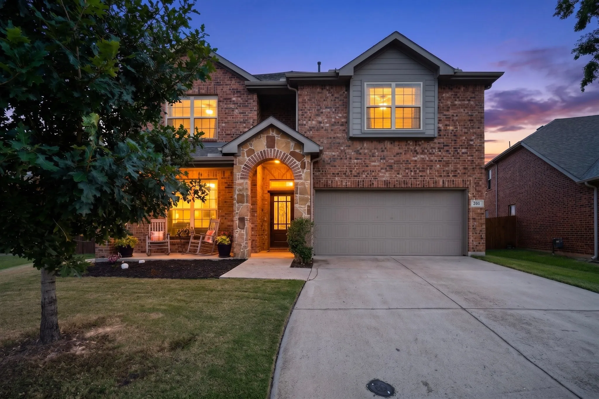 Single Family Residence For Sale in Collin County , 201 Sandy Creek Way, Mc Kinney, Texas 75072, 5 Bedroom, 4 Bathroom, 2 Garage spaces, 3,289 Sqft, built in 2014, mls#21304243, Real Estate Agent in Mc Kinney, Homes For Sale in Collin county, Homes For Sale in Mc Kinney, Realtor in Mc Kinney Texas, Real Estate Brokerage Independent Realty Texas, Luminita Cordes Realtor