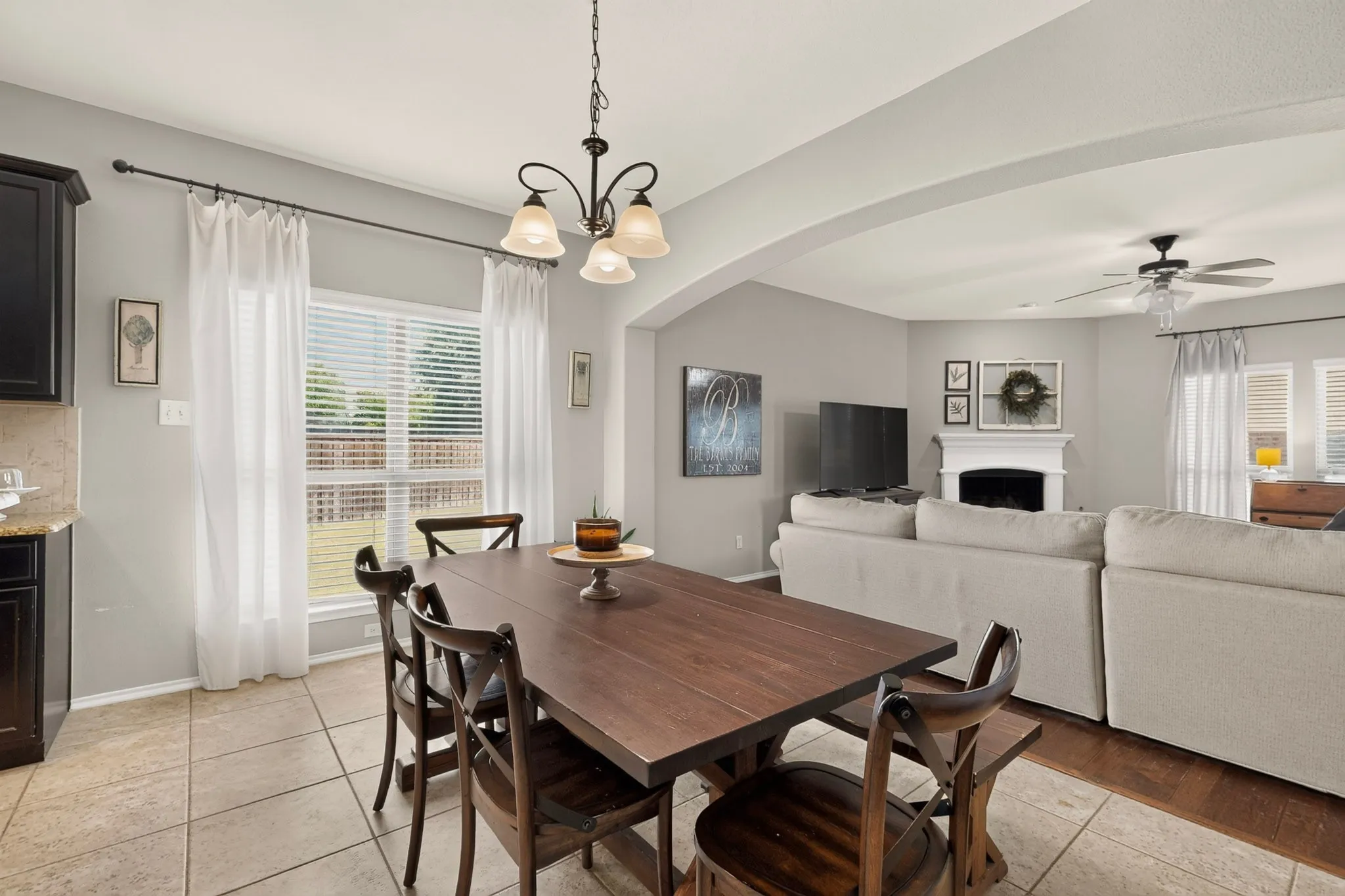 Single Family Residence For Sale in Collin County , 201 Sandy Creek Way, Mc Kinney, Texas 75072, 5 Bedroom, 4 Bathroom, 2 Garage spaces, 3,289 Sqft, built in 2014, mls#21304243, Real Estate Agent in Mc Kinney, Homes For Sale in Collin county, Homes For Sale in Mc Kinney, Realtor in Mc Kinney Texas, Real Estate Brokerage Independent Realty Texas, Luminita Cordes Realtor