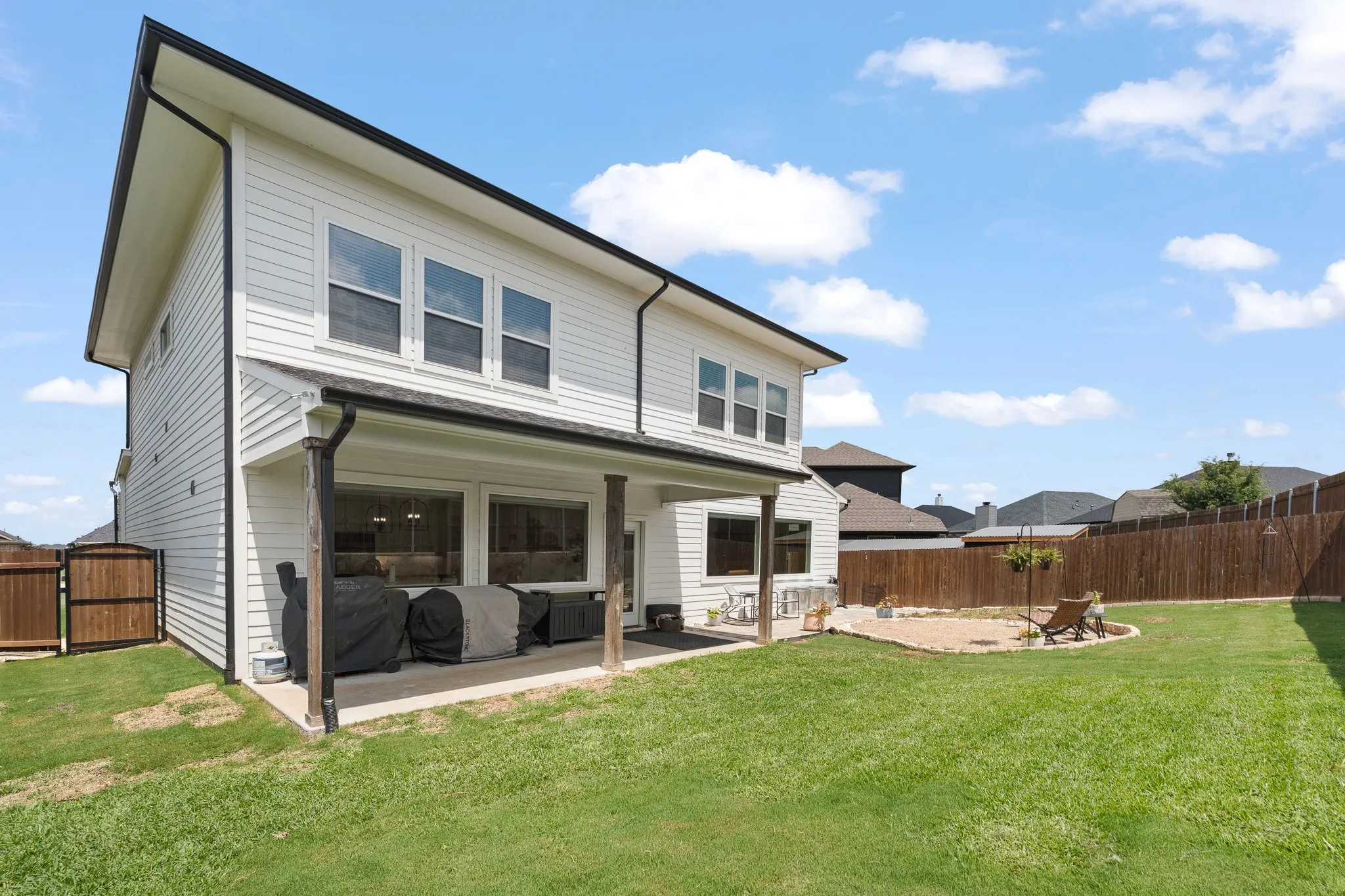 Single Family Residence For Sale in Johnson County , 120 William Lane, Godley, Texas 76044, 3 Bedroom, 3 Bathroom, 2 Garage spaces, 2,406 Sqft, built in 2023, mls#21304870, Real Estate Agent in Godley, Homes For Sale in Johnson county, Homes For Sale in Godley, Realtor in Godley Texas, Real Estate Brokerage Independent Realty Texas, Luminita Cordes Realtor
