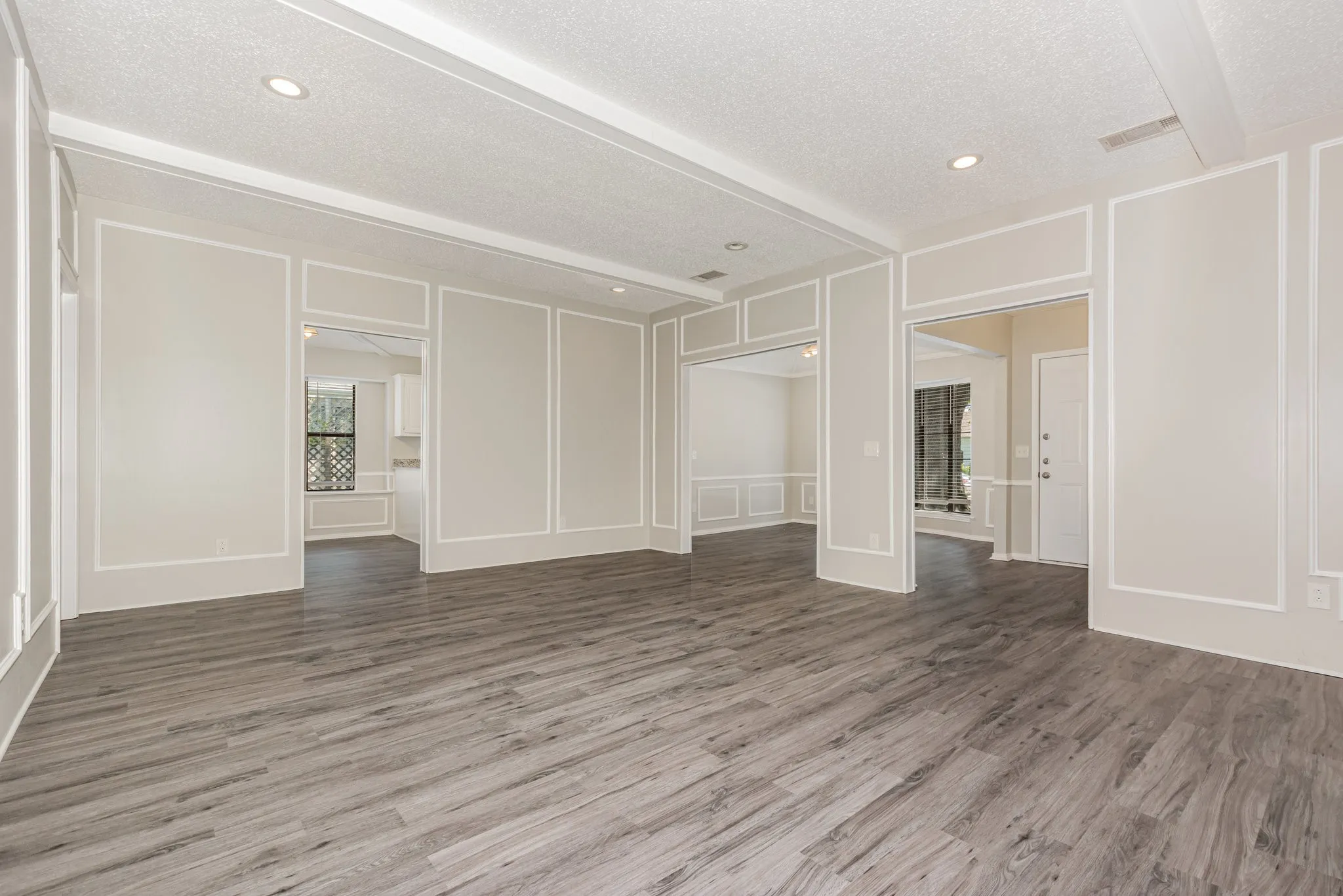 Single Family Residence For Sale in Collin County , 2313 Daybreak Trail, Plano, Texas 75093, 3 Bedroom, 2 Bathroom, 2 Garage spaces, 2,207 Sqft, built in 1979, mls#21306442, Real Estate Agent in Plano, Homes For Sale in Collin county, Homes For Sale in Plano, Realtor in Plano Texas, Real Estate Brokerage Independent Realty Texas, Luminita Cordes Realtor