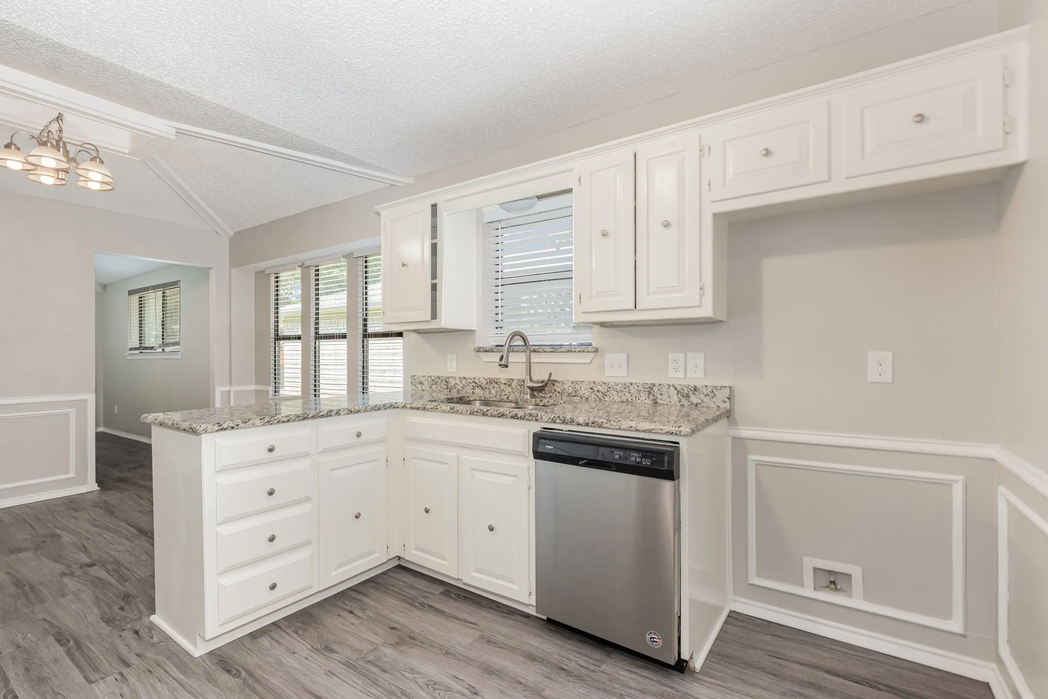 Single Family Residence For Sale in Collin County , 2313 Daybreak Trail, Plano, Texas 75093, 3 Bedroom, 2 Bathroom, 2 Garage spaces, 2,207 Sqft, built in 1979, mls#21306442, Real Estate Agent in Plano, Homes For Sale in Collin county, Homes For Sale in Plano, Realtor in Plano Texas, Real Estate Brokerage Independent Realty Texas, Luminita Cordes Realtor