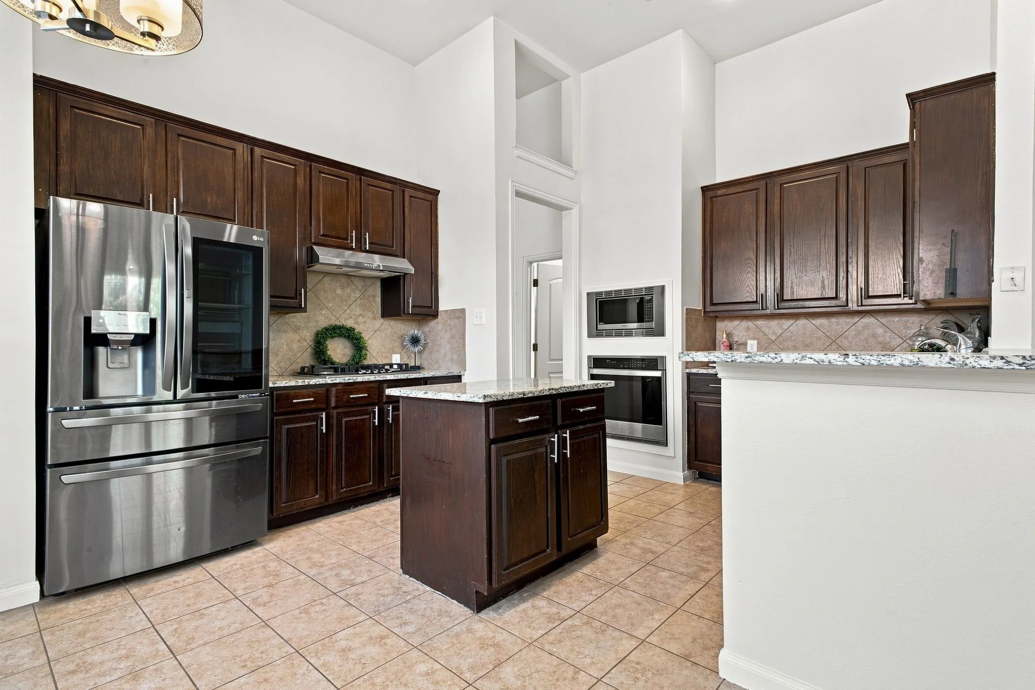 Single Family Residence For Sale in Denton County , 3117 Irvine Drive, Carrollton, Texas 75007, 4 Bedroom, 3 Bathroom, 2 Garage spaces, 2,842 Sqft, built in 1996, mls#21305938, Real Estate Agent in Carrollton, Homes For Sale in Denton county, Homes For Sale in Carrollton, Realtor in Carrollton Texas, Real Estate Brokerage Independent Realty Texas, Luminita Cordes Realtor