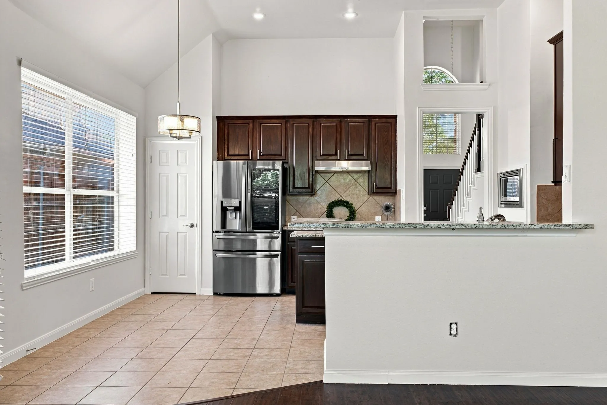 Single Family Residence For Sale in Denton County , 3117 Irvine Drive, Carrollton, Texas 75007, 4 Bedroom, 3 Bathroom, 2 Garage spaces, 2,842 Sqft, built in 1996, mls#21305938, Real Estate Agent in Carrollton, Homes For Sale in Denton county, Homes For Sale in Carrollton, Realtor in Carrollton Texas, Real Estate Brokerage Independent Realty Texas, Luminita Cordes Realtor