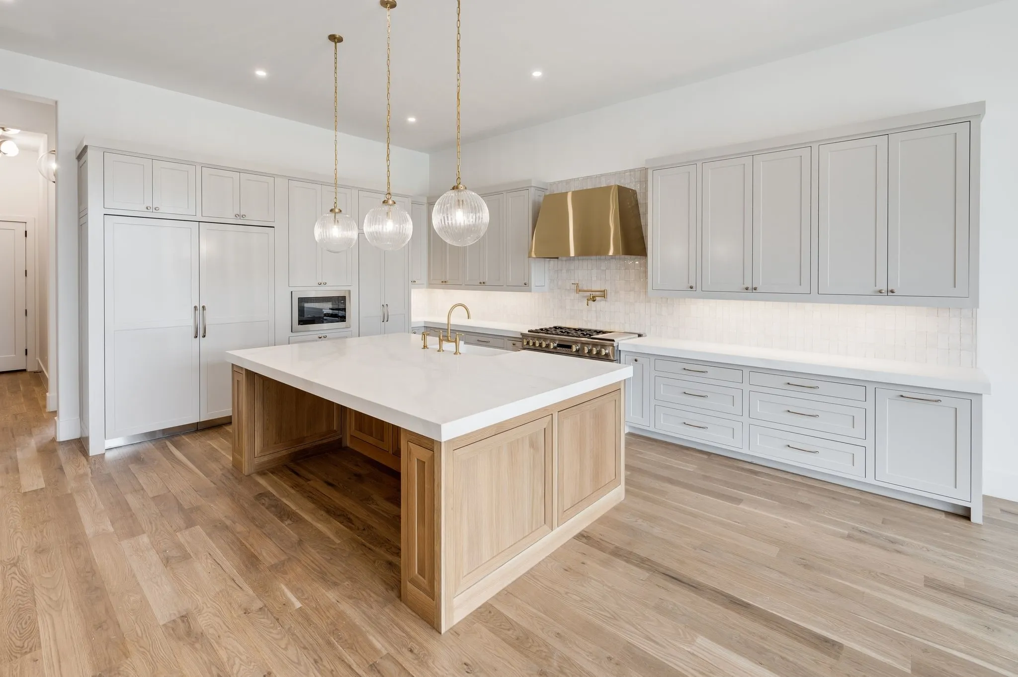 Single Family Residence For Sale in Tarrant County , 10621 Arrowhead Point Drive, Fort Worth, Texas 76179, 6 Bedroom, 7 Bathroom, 3 Garage spaces, 6,764 Sqft, built in 2026, mls#21306547, Real Estate Agent in Fort Worth, Homes For Sale in Tarrant county, Homes For Sale in Fort Worth, Realtor in Fort Worth Texas, Real Estate Brokerage Independent Realty Texas, Luminita Cordes Realtor