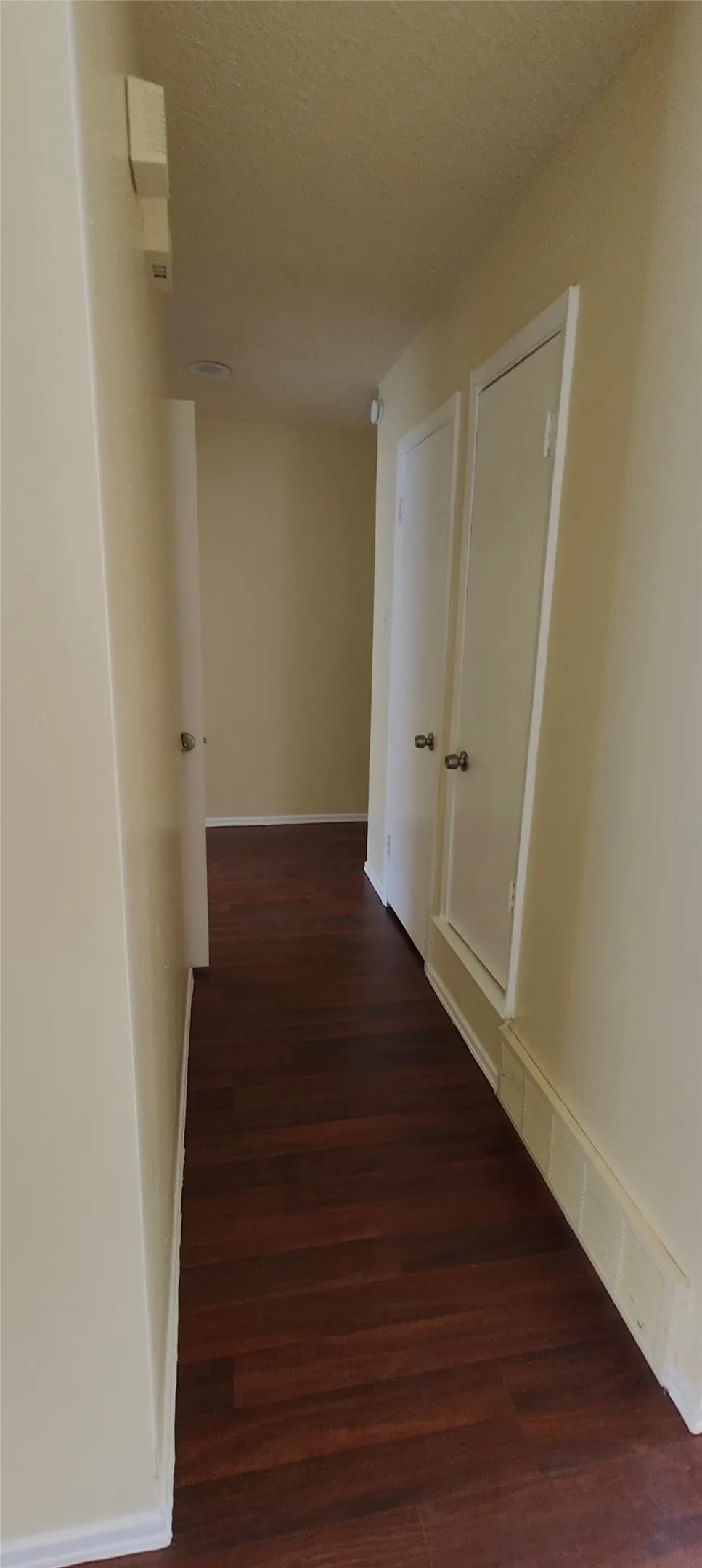 Single Family Residence For Rent in Dallas County , 2413 Royal Drive, Garland, Texas 75041, 4 Bedroom, 2 Bathroom, 2 Garage spaces, 1,345 Sqft, built in 1962, mls#21306552, Real Estate Agent in Garland, Homes For Rent in Dallas county, Homes For Rent in Garland, Realtor in Garland Texas, Real Estate Brokerage Independent Realty Texas, Luminita Cordes Realtor