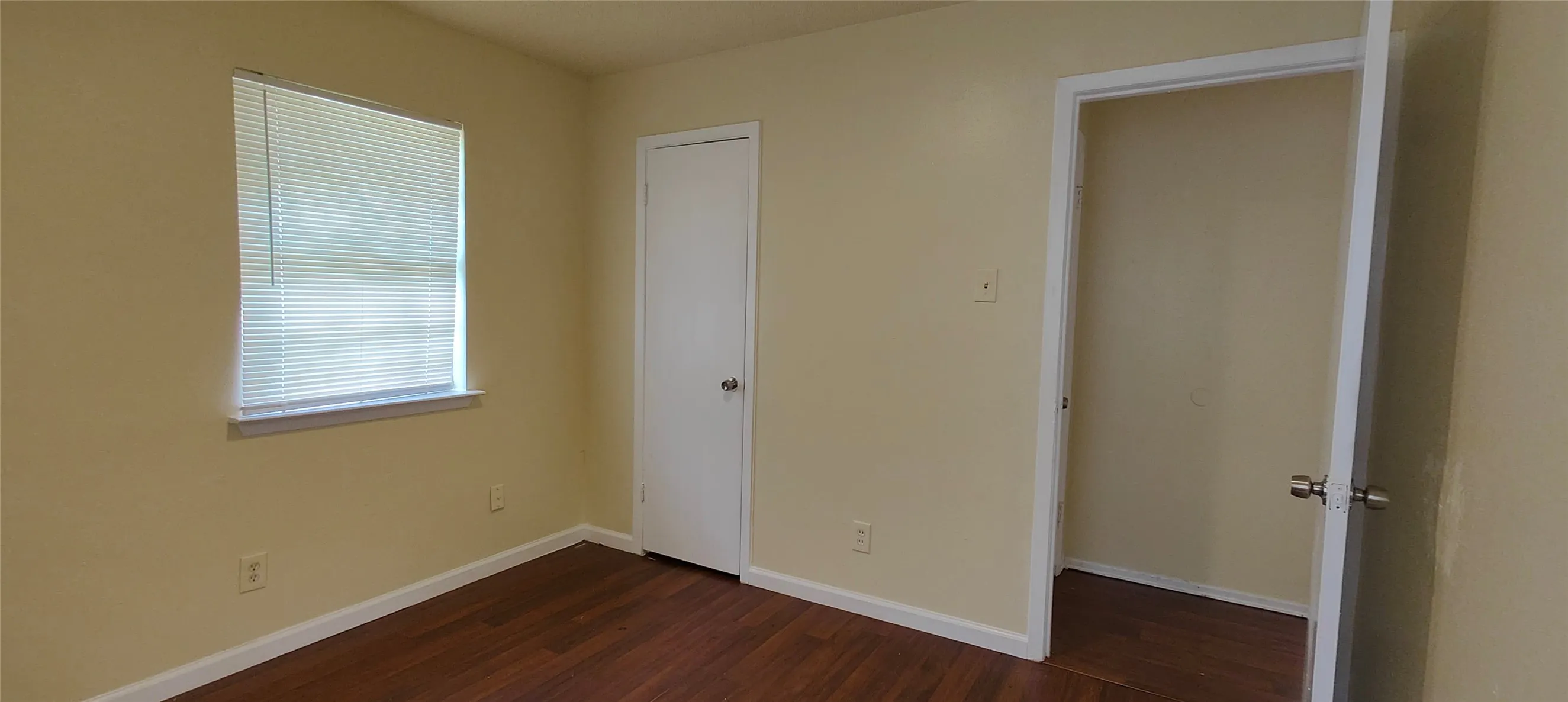 Single Family Residence For Rent in Dallas County , 2413 Royal Drive, Garland, Texas 75041, 4 Bedroom, 2 Bathroom, 2 Garage spaces, 1,345 Sqft, built in 1962, mls#21306552, Real Estate Agent in Garland, Homes For Rent in Dallas county, Homes For Rent in Garland, Realtor in Garland Texas, Real Estate Brokerage Independent Realty Texas, Luminita Cordes Realtor