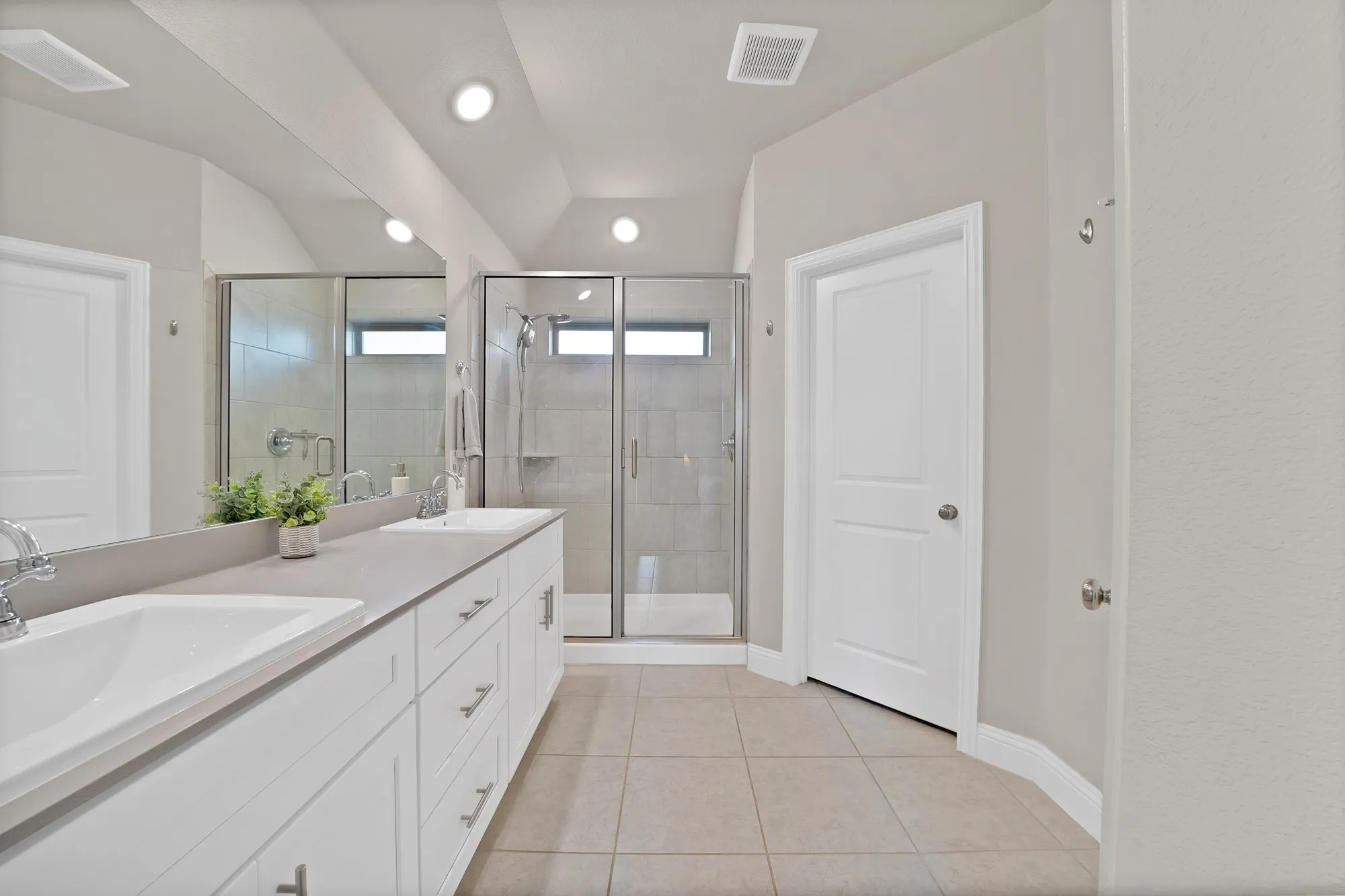 Single Family Residence For Sale in Kaufman County , 2299 Templin Avenue, Forney, Texas 75126, 3 Bedroom, 2 Bathroom, 2 Garage spaces, 1,746 Sqft, built in 2020, mls#21290073, Real Estate Agent in Forney, Homes For Sale in Kaufman county, Homes For Sale in Forney, Realtor in Forney Texas, Real Estate Brokerage Independent Realty Texas, Luminita Cordes Realtor