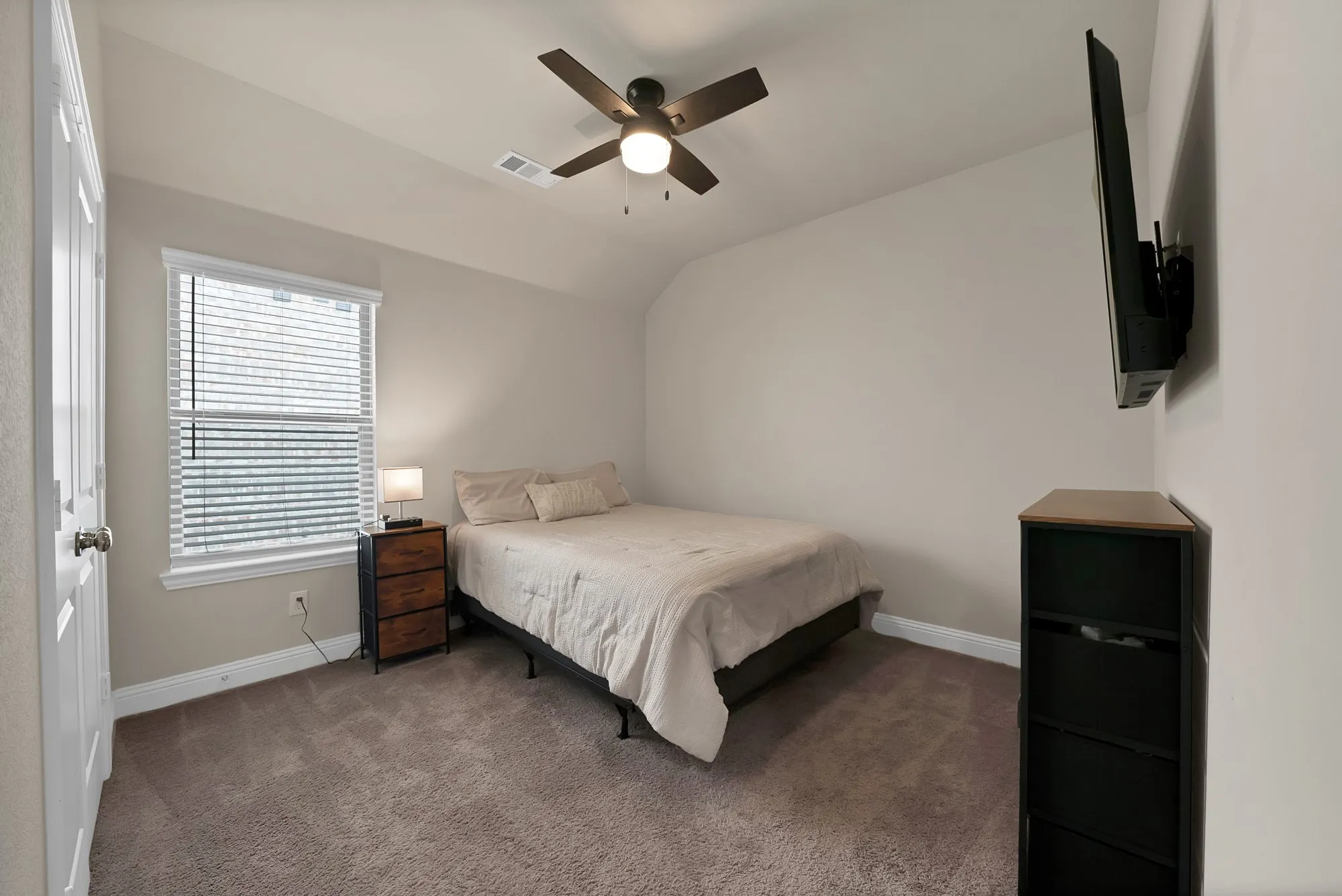 Single Family Residence For Sale in Kaufman County , 2299 Templin Avenue, Forney, Texas 75126, 3 Bedroom, 2 Bathroom, 2 Garage spaces, 1,746 Sqft, built in 2020, mls#21290073, Real Estate Agent in Forney, Homes For Sale in Kaufman county, Homes For Sale in Forney, Realtor in Forney Texas, Real Estate Brokerage Independent Realty Texas, Luminita Cordes Realtor
