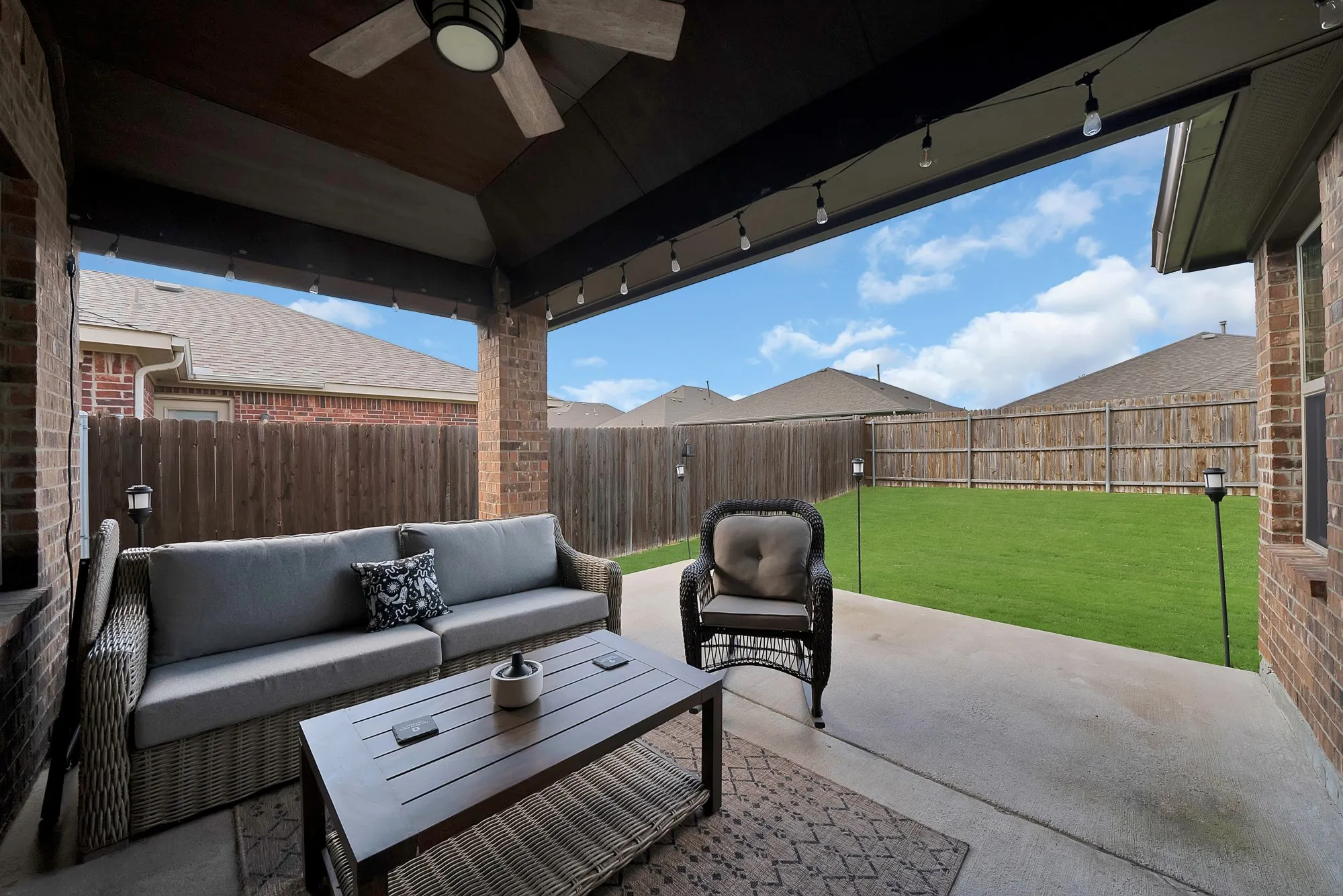 Single Family Residence For Sale in Kaufman County , 2299 Templin Avenue, Forney, Texas 75126, 3 Bedroom, 2 Bathroom, 2 Garage spaces, 1,746 Sqft, built in 2020, mls#21290073, Real Estate Agent in Forney, Homes For Sale in Kaufman county, Homes For Sale in Forney, Realtor in Forney Texas, Real Estate Brokerage Independent Realty Texas, Luminita Cordes Realtor