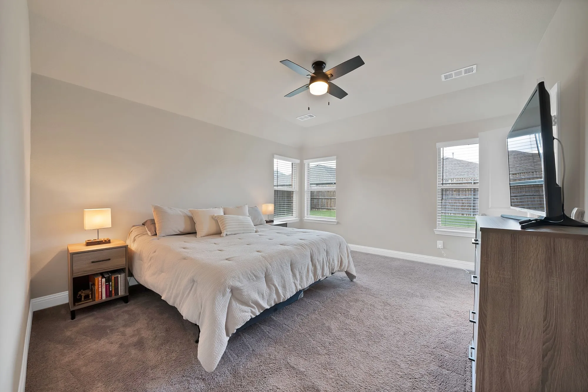 Single Family Residence For Sale in Kaufman County , 2299 Templin Avenue, Forney, Texas 75126, 3 Bedroom, 2 Bathroom, 2 Garage spaces, 1,746 Sqft, built in 2020, mls#21290073, Real Estate Agent in Forney, Homes For Sale in Kaufman county, Homes For Sale in Forney, Realtor in Forney Texas, Real Estate Brokerage Independent Realty Texas, Luminita Cordes Realtor