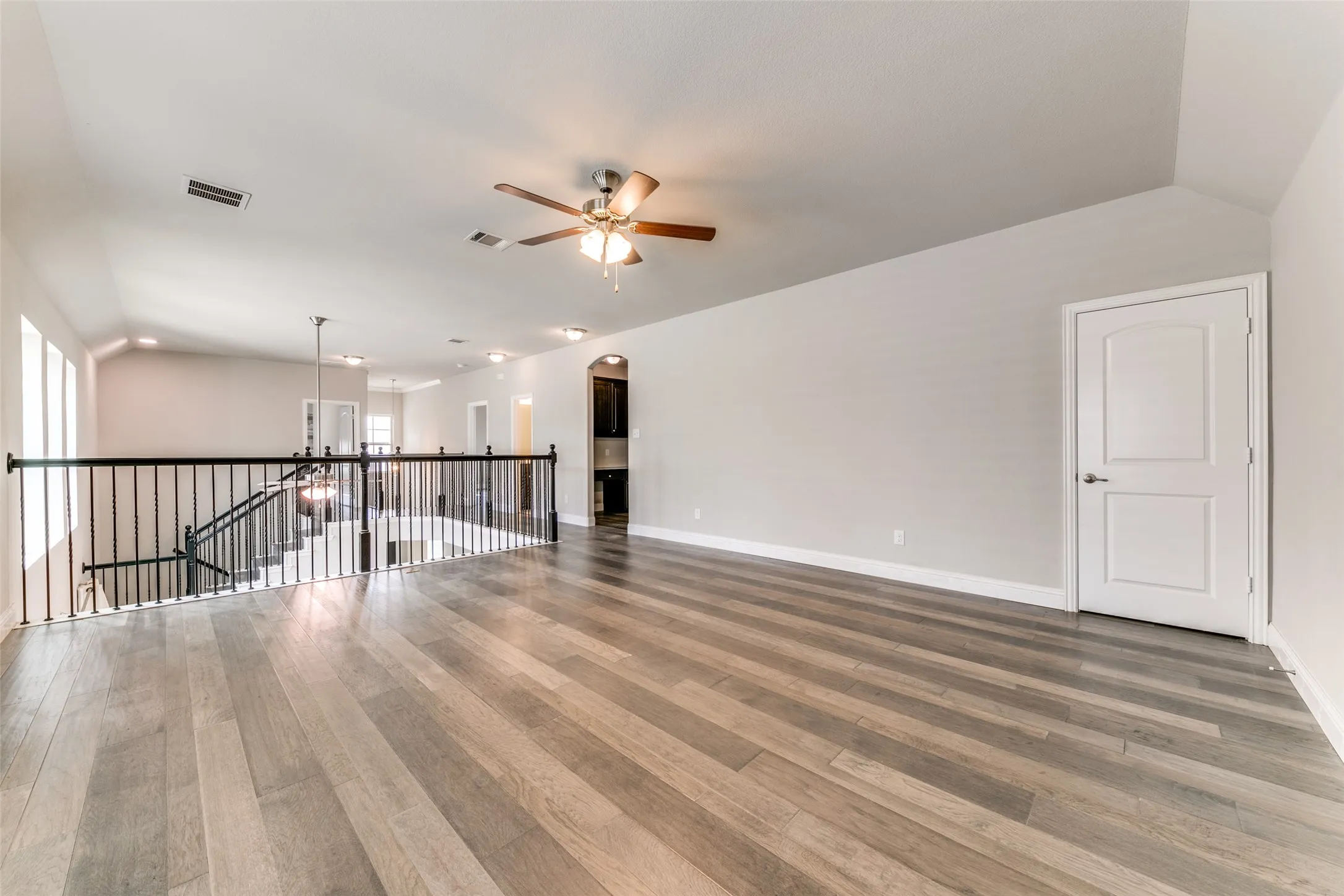 Single Family Residence For Rent in Collin County , 17660 Sequoia Drive, Dallas, Texas 75252, 4 Bedroom, 4 Bathroom, 2 Garage spaces, 2,879 Sqft, built in 2018, mls#21305202, Real Estate Agent in Dallas, Homes For Rent in Collin county, Homes For Rent in Dallas, Realtor in Dallas Texas, Real Estate Brokerage Independent Realty Texas, Luminita Cordes Realtor