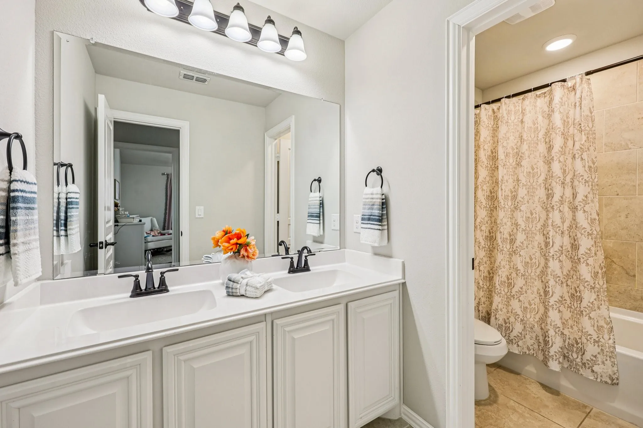 Single Family Residence For Sale in Collin County , 1205 Rockridge Trail, Anna, Texas 75409, 4 Bedroom, 3 Bathroom, 2 Garage spaces, 3,011 Sqft, built in 2019, mls#21306225, Real Estate Agent in Anna, Homes For Sale in Collin county, Homes For Sale in Anna, Realtor in Anna Texas, Real Estate Brokerage Independent Realty Texas, Luminita Cordes Realtor