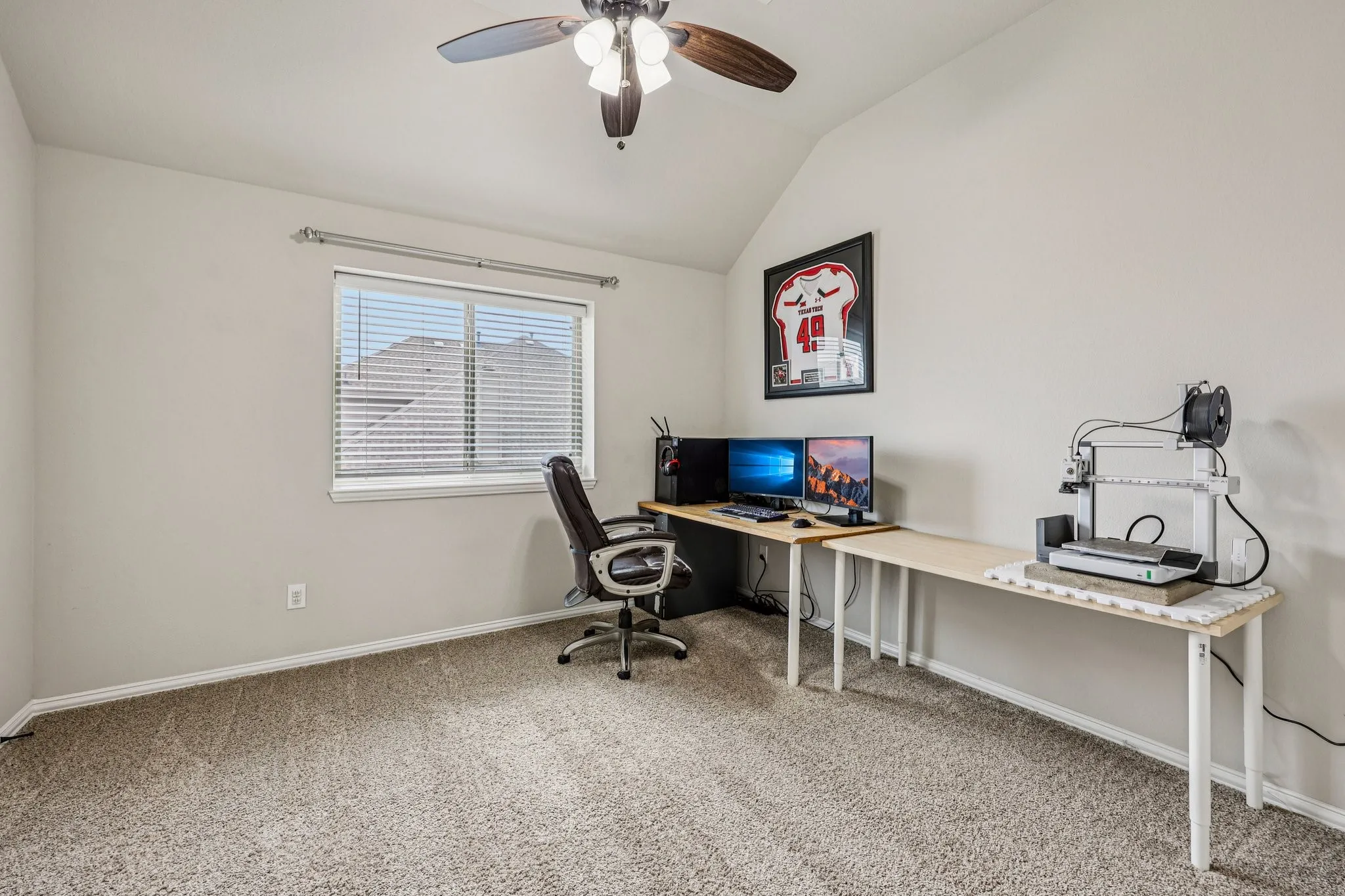 Single Family Residence For Sale in Collin County , 1205 Rockridge Trail, Anna, Texas 75409, 4 Bedroom, 3 Bathroom, 2 Garage spaces, 3,011 Sqft, built in 2019, mls#21306225, Real Estate Agent in Anna, Homes For Sale in Collin county, Homes For Sale in Anna, Realtor in Anna Texas, Real Estate Brokerage Independent Realty Texas, Luminita Cordes Realtor
