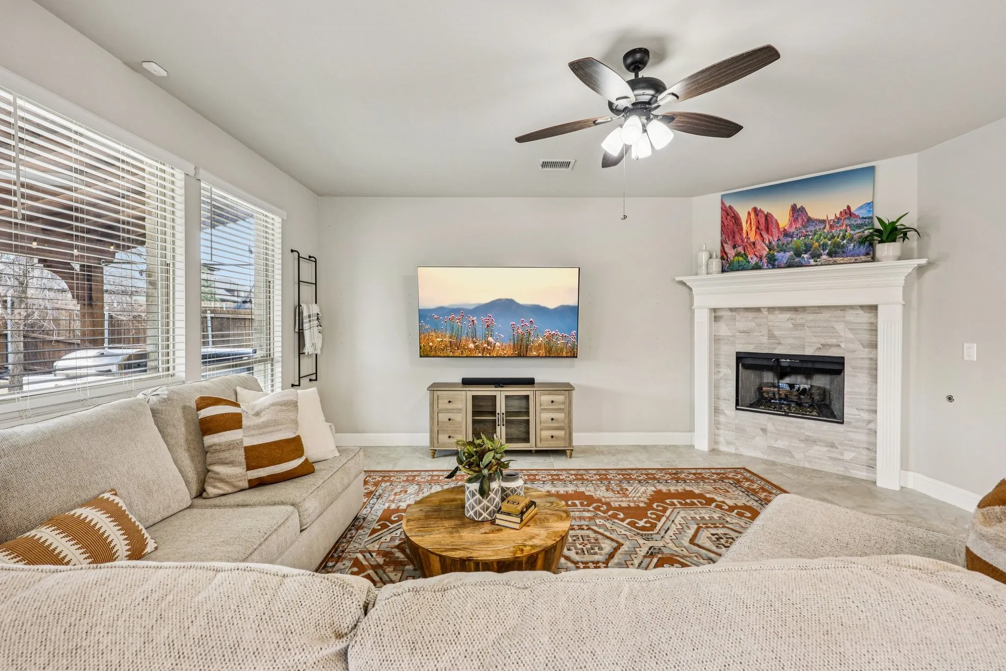 Single Family Residence For Sale in Collin County , 1205 Rockridge Trail, Anna, Texas 75409, 4 Bedroom, 3 Bathroom, 2 Garage spaces, 3,011 Sqft, built in 2019, mls#21306225, Real Estate Agent in Anna, Homes For Sale in Collin county, Homes For Sale in Anna, Realtor in Anna Texas, Real Estate Brokerage Independent Realty Texas, Luminita Cordes Realtor