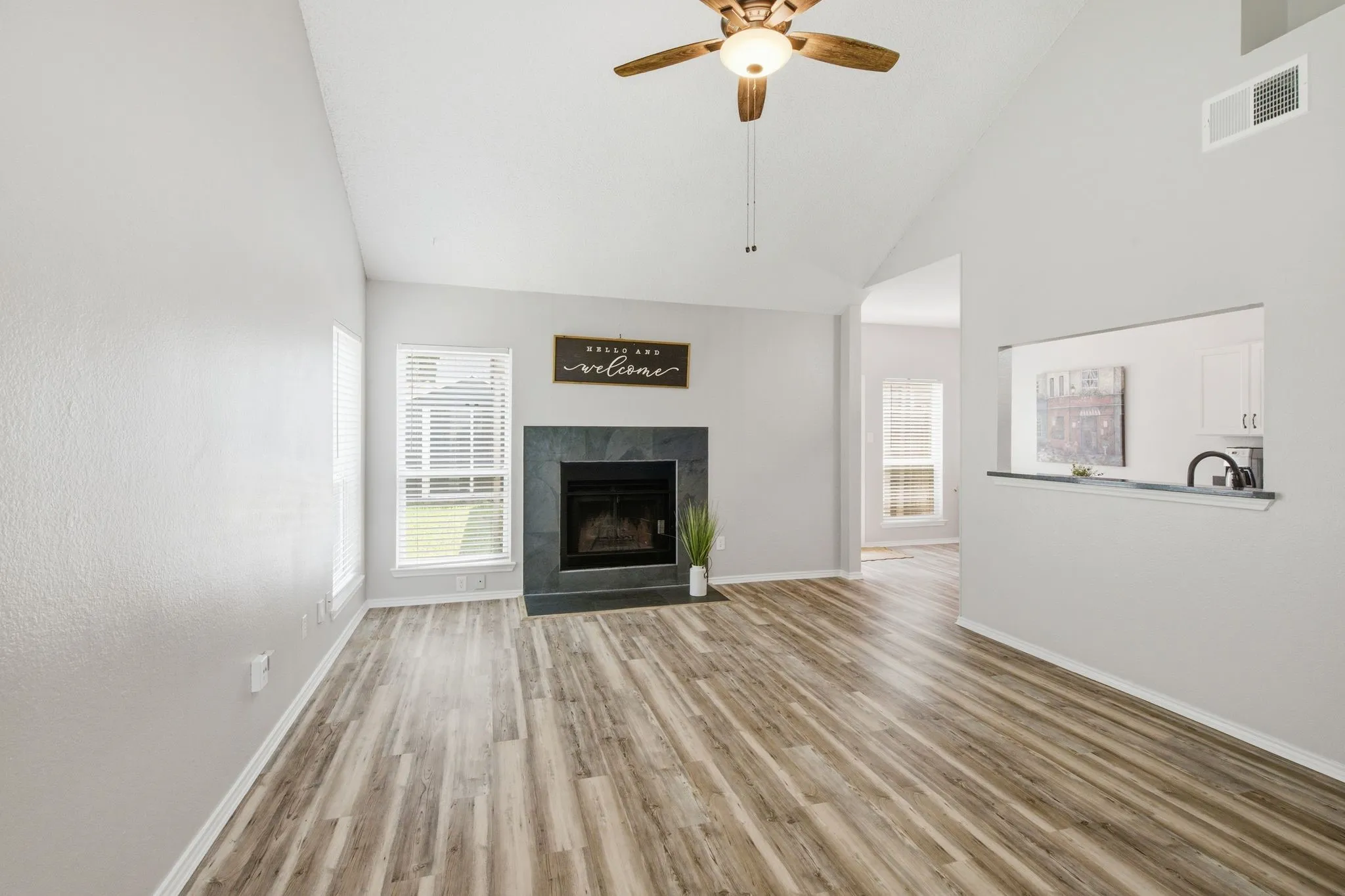 Townhouse For Sale in Tarrant County , 2702 Ansley Court, Euless, Texas 76039, 3 Bedroom, 2 Bathroom, Garage spaces, 1,317 Sqft, built in 1984, mls#21305253, Real Estate Agent in Euless, Homes For Sale in Tarrant county, Homes For Sale in Euless, Realtor in Euless Texas, Real Estate Brokerage Independent Realty Texas, Luminita Cordes Realtor