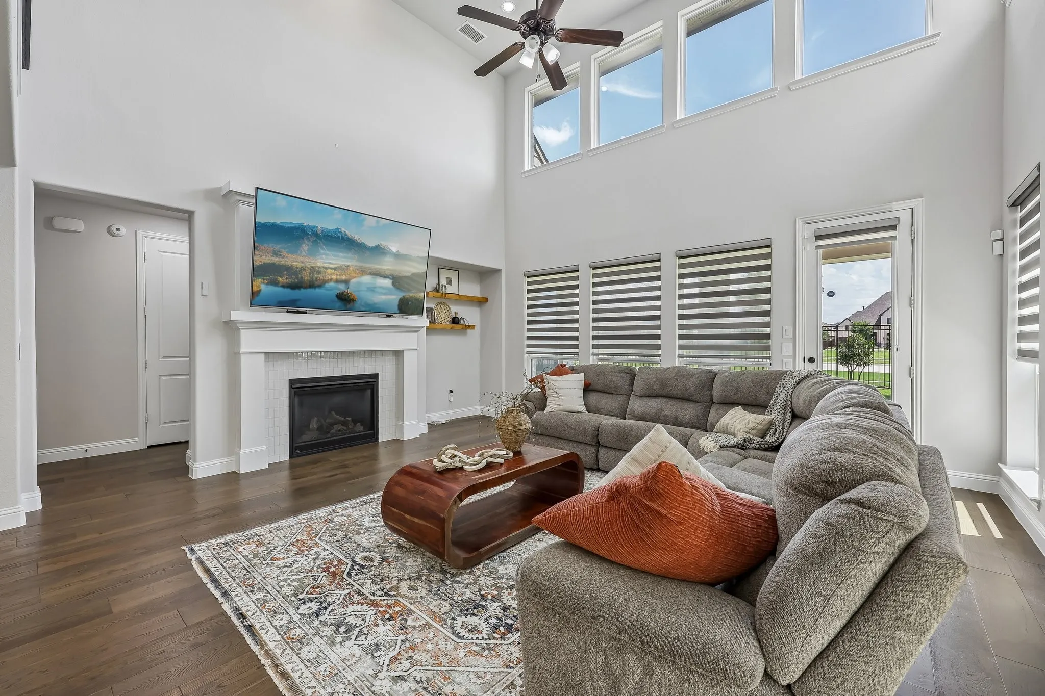 Single Family Residence For Sale in Collin County , 2351 Glen Heather Lane, Prosper, Texas 75078, 5 Bedroom, 5 Bathroom, 2 Garage spaces, 3,918 Sqft, built in 2022, mls#21306460, Real Estate Agent in Prosper, Homes For Sale in Collin county, Homes For Sale in Prosper, Realtor in Prosper Texas, Real Estate Brokerage Independent Realty Texas, Luminita Cordes Realtor