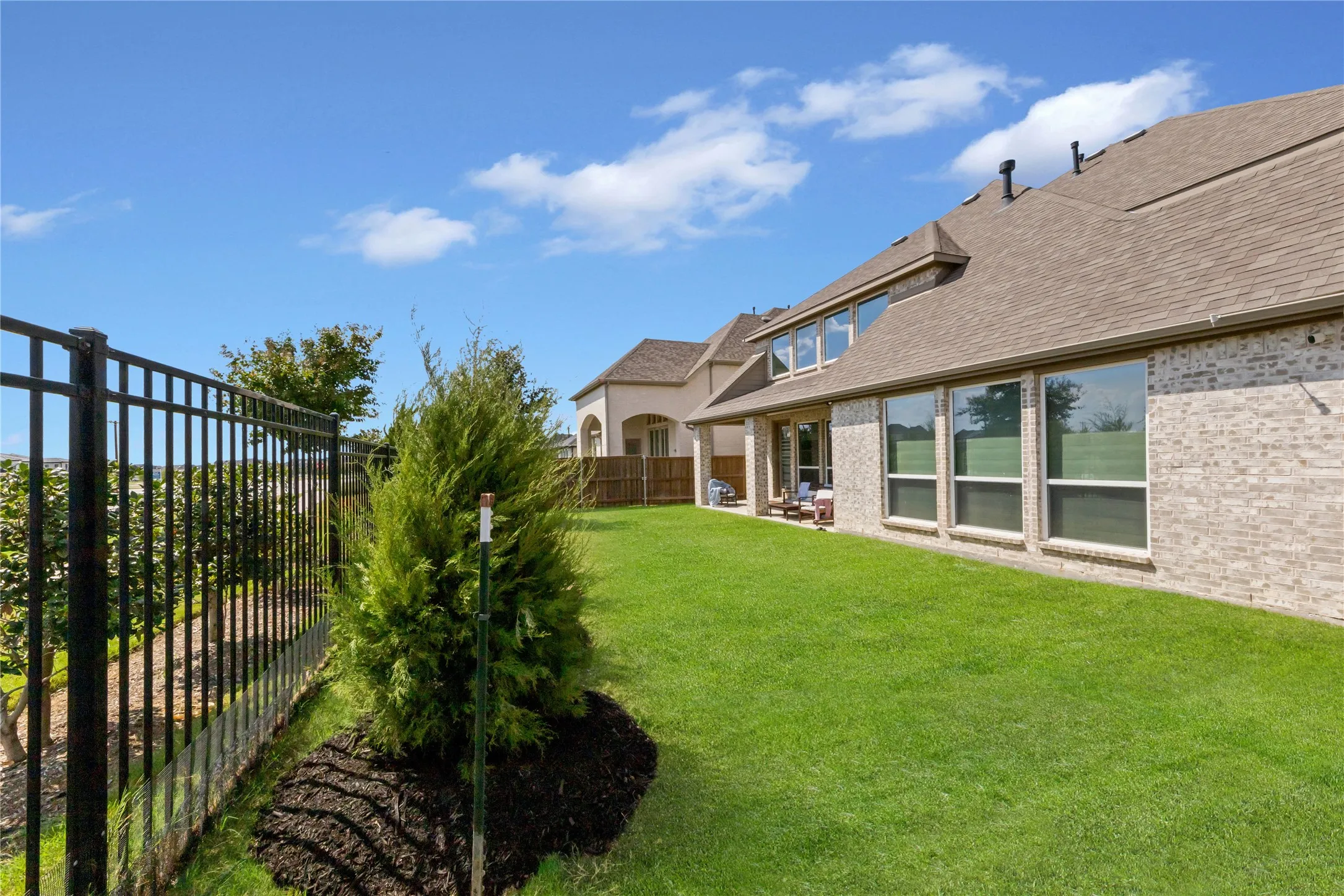 Single Family Residence For Sale in Collin County , 2351 Glen Heather Lane, Prosper, Texas 75078, 5 Bedroom, 5 Bathroom, 2 Garage spaces, 3,918 Sqft, built in 2022, mls#21306460, Real Estate Agent in Prosper, Homes For Sale in Collin county, Homes For Sale in Prosper, Realtor in Prosper Texas, Real Estate Brokerage Independent Realty Texas, Luminita Cordes Realtor