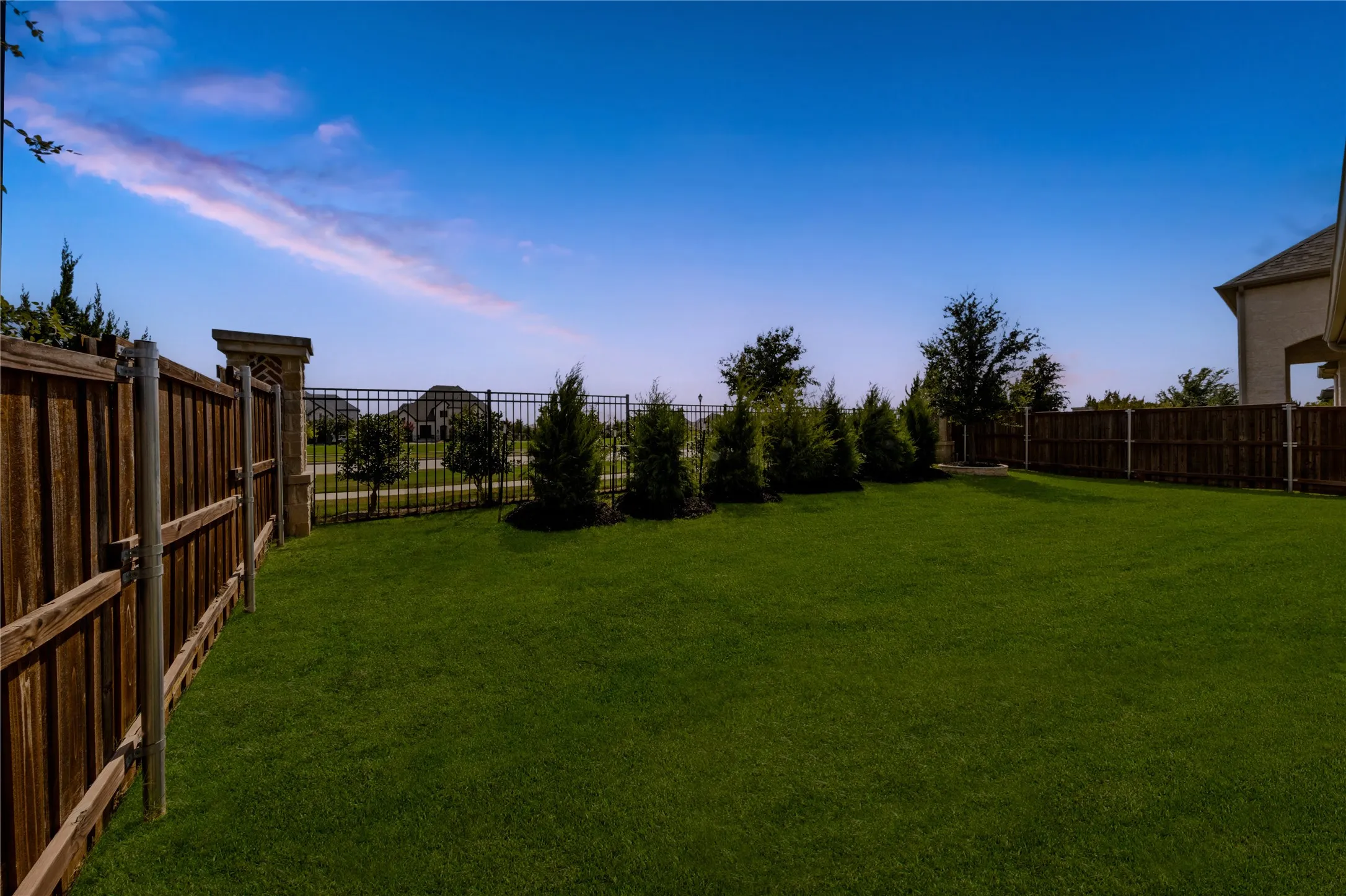 Single Family Residence For Sale in Collin County , 2351 Glen Heather Lane, Prosper, Texas 75078, 5 Bedroom, 5 Bathroom, 2 Garage spaces, 3,918 Sqft, built in 2022, mls#21306460, Real Estate Agent in Prosper, Homes For Sale in Collin county, Homes For Sale in Prosper, Realtor in Prosper Texas, Real Estate Brokerage Independent Realty Texas, Luminita Cordes Realtor