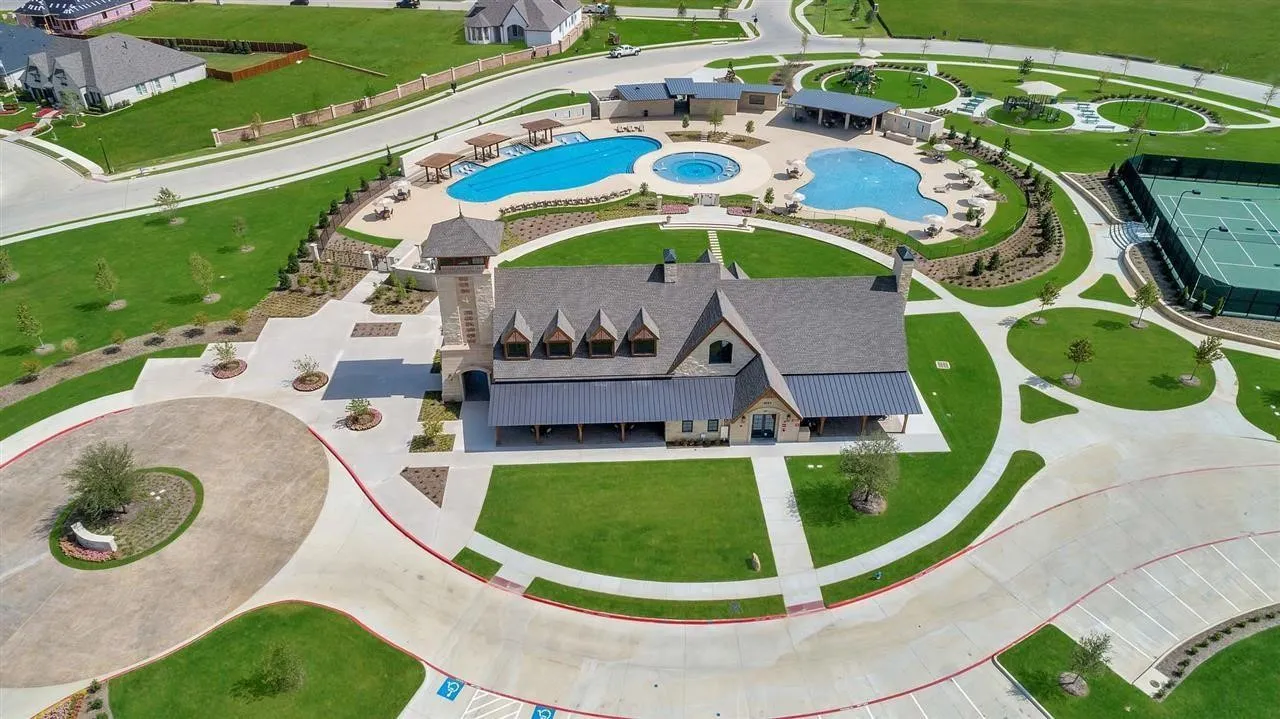 Single Family Residence For Sale in Collin County , 2351 Glen Heather Lane, Prosper, Texas 75078, 5 Bedroom, 5 Bathroom, 2 Garage spaces, 3,918 Sqft, built in 2022, mls#21306460, Real Estate Agent in Prosper, Homes For Sale in Collin county, Homes For Sale in Prosper, Realtor in Prosper Texas, Real Estate Brokerage Independent Realty Texas, Luminita Cordes Realtor