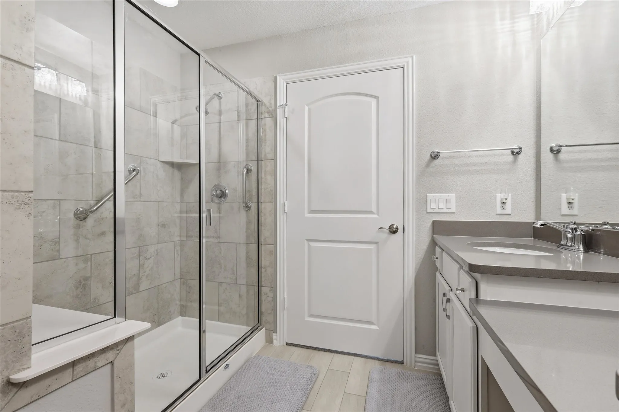Single Family Residence For Sale in Denton County , 1268 Revolution Drive, Little Elm, Texas 76227, 2 Bedroom, 2 Bathroom, 2 Garage spaces, 1,607 Sqft, built in 2021, mls#21306375, Real Estate Agent in Little Elm, Homes For Sale in Denton county, Homes For Sale in Little Elm, Realtor in Little Elm Texas, Real Estate Brokerage Independent Realty Texas, Luminita Cordes Realtor