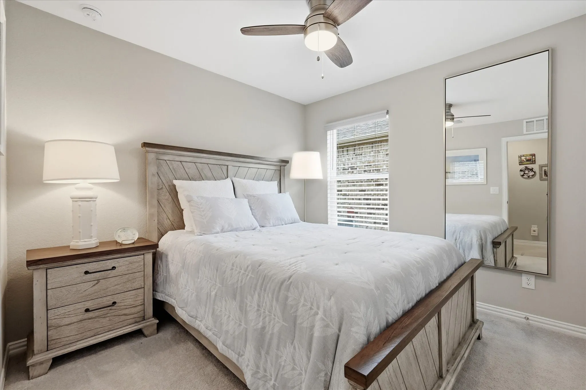 Single Family Residence For Sale in Denton County , 1268 Revolution Drive, Little Elm, Texas 76227, 2 Bedroom, 2 Bathroom, 2 Garage spaces, 1,607 Sqft, built in 2021, mls#21306375, Real Estate Agent in Little Elm, Homes For Sale in Denton county, Homes For Sale in Little Elm, Realtor in Little Elm Texas, Real Estate Brokerage Independent Realty Texas, Luminita Cordes Realtor