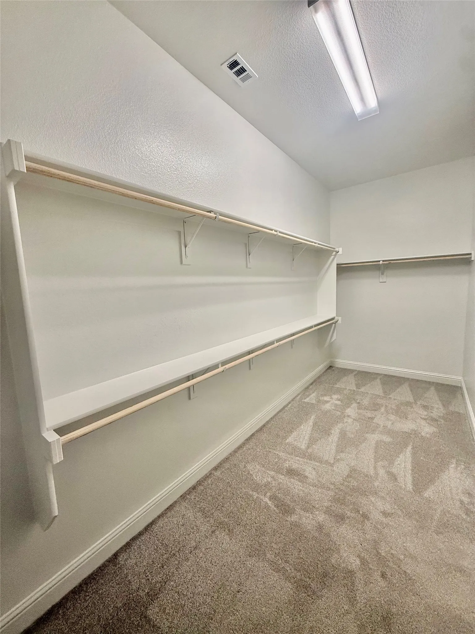 Single Family Residence For Sale in Ellis County , 3834 Foot Hills Drive, Midlothian, Texas 76065, 4 Bedroom, 4 Bathroom, 2 Garage spaces, 2,789 Sqft, built in 2024, mls#21302185, Real Estate Agent in Midlothian, Homes For Sale in Ellis county, Homes For Sale in Midlothian, Realtor in Midlothian Texas, Real Estate Brokerage Independent Realty Texas, Luminita Cordes Realtor