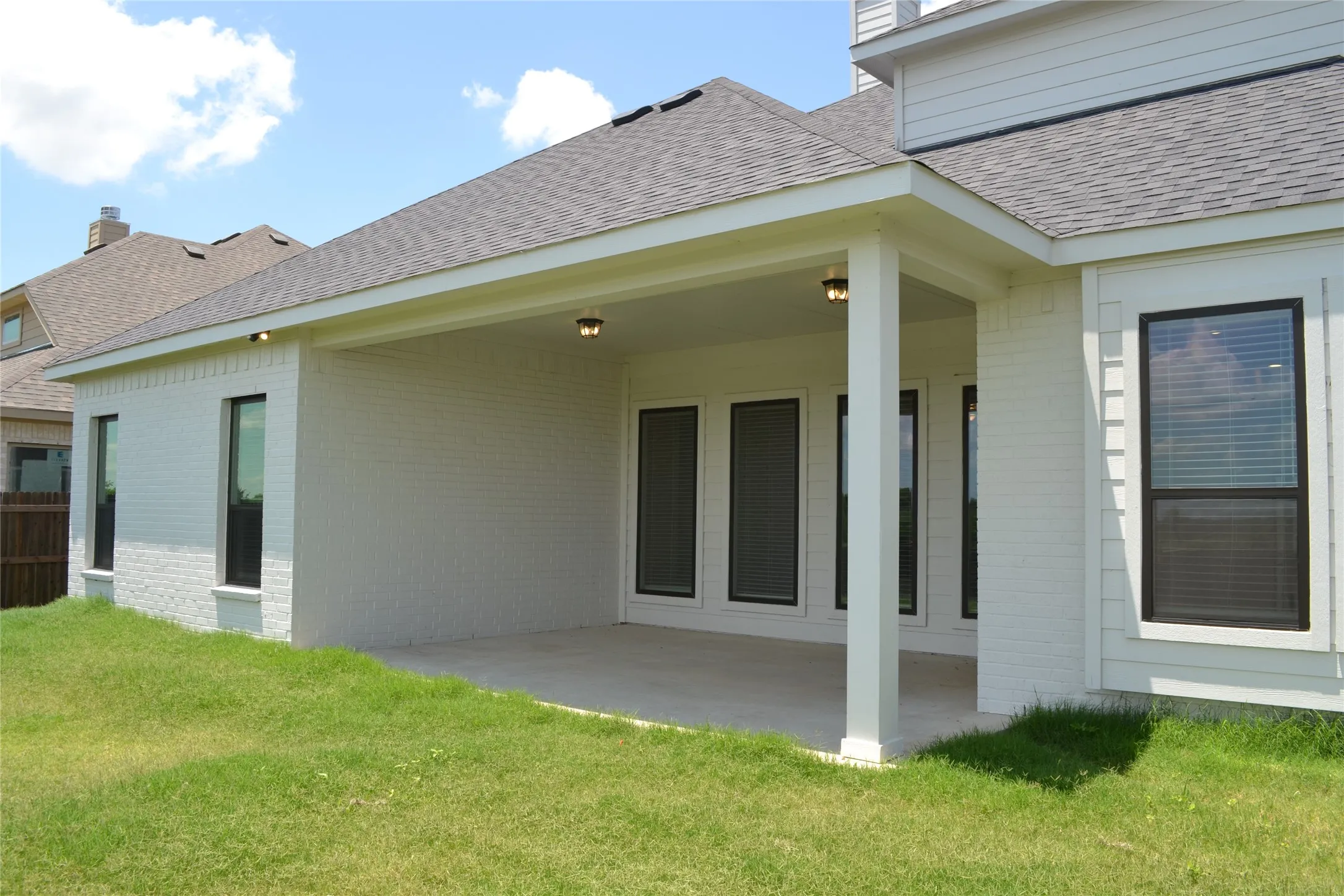 Single Family Residence For Sale in Ellis County , 3834 Foot Hills Drive, Midlothian, Texas 76065, 4 Bedroom, 4 Bathroom, 2 Garage spaces, 2,789 Sqft, built in 2024, mls#21302185, Real Estate Agent in Midlothian, Homes For Sale in Ellis county, Homes For Sale in Midlothian, Realtor in Midlothian Texas, Real Estate Brokerage Independent Realty Texas, Luminita Cordes Realtor