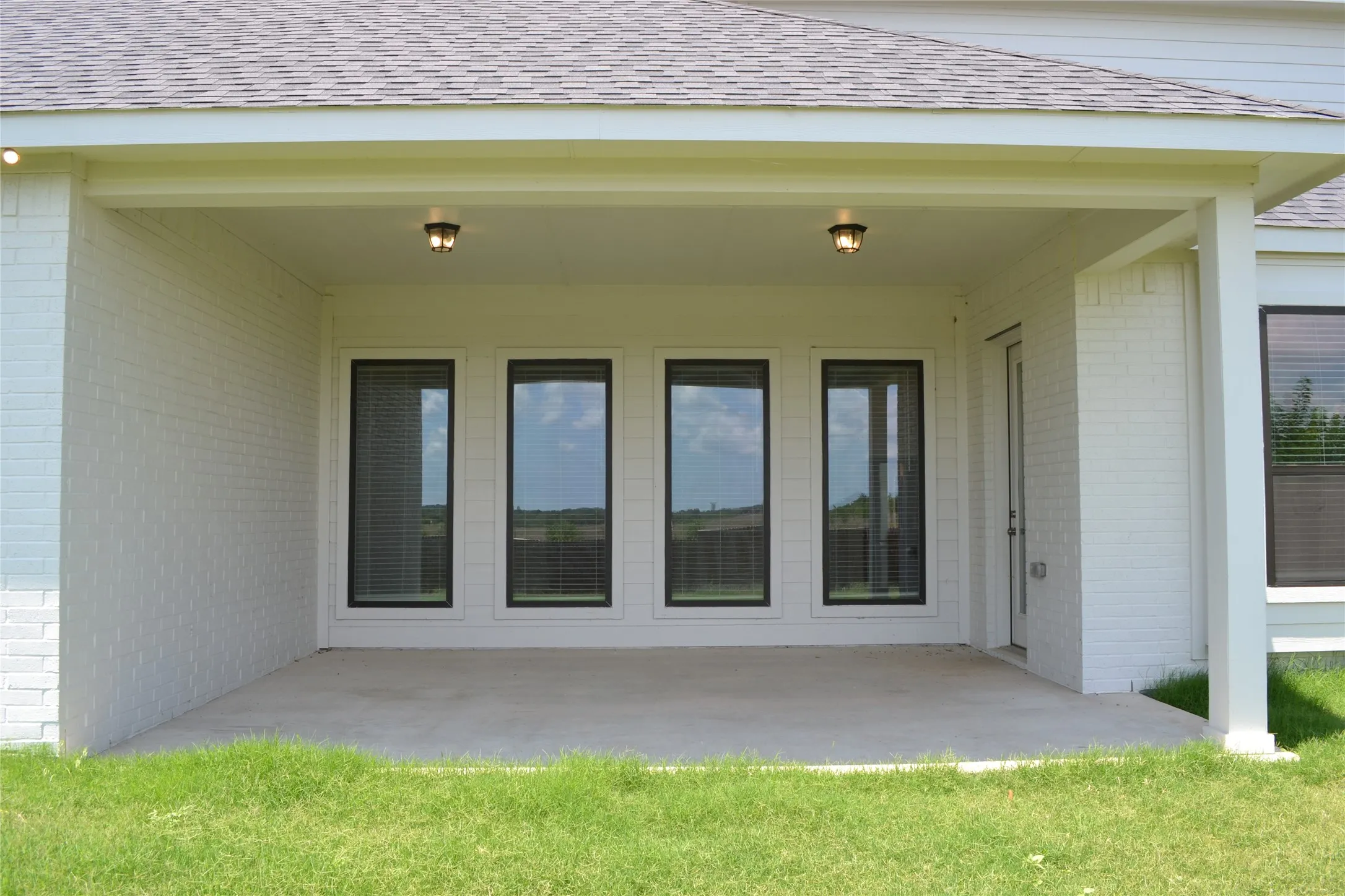 Single Family Residence For Sale in Ellis County , 3834 Foot Hills Drive, Midlothian, Texas 76065, 4 Bedroom, 4 Bathroom, 2 Garage spaces, 2,789 Sqft, built in 2024, mls#21302185, Real Estate Agent in Midlothian, Homes For Sale in Ellis county, Homes For Sale in Midlothian, Realtor in Midlothian Texas, Real Estate Brokerage Independent Realty Texas, Luminita Cordes Realtor