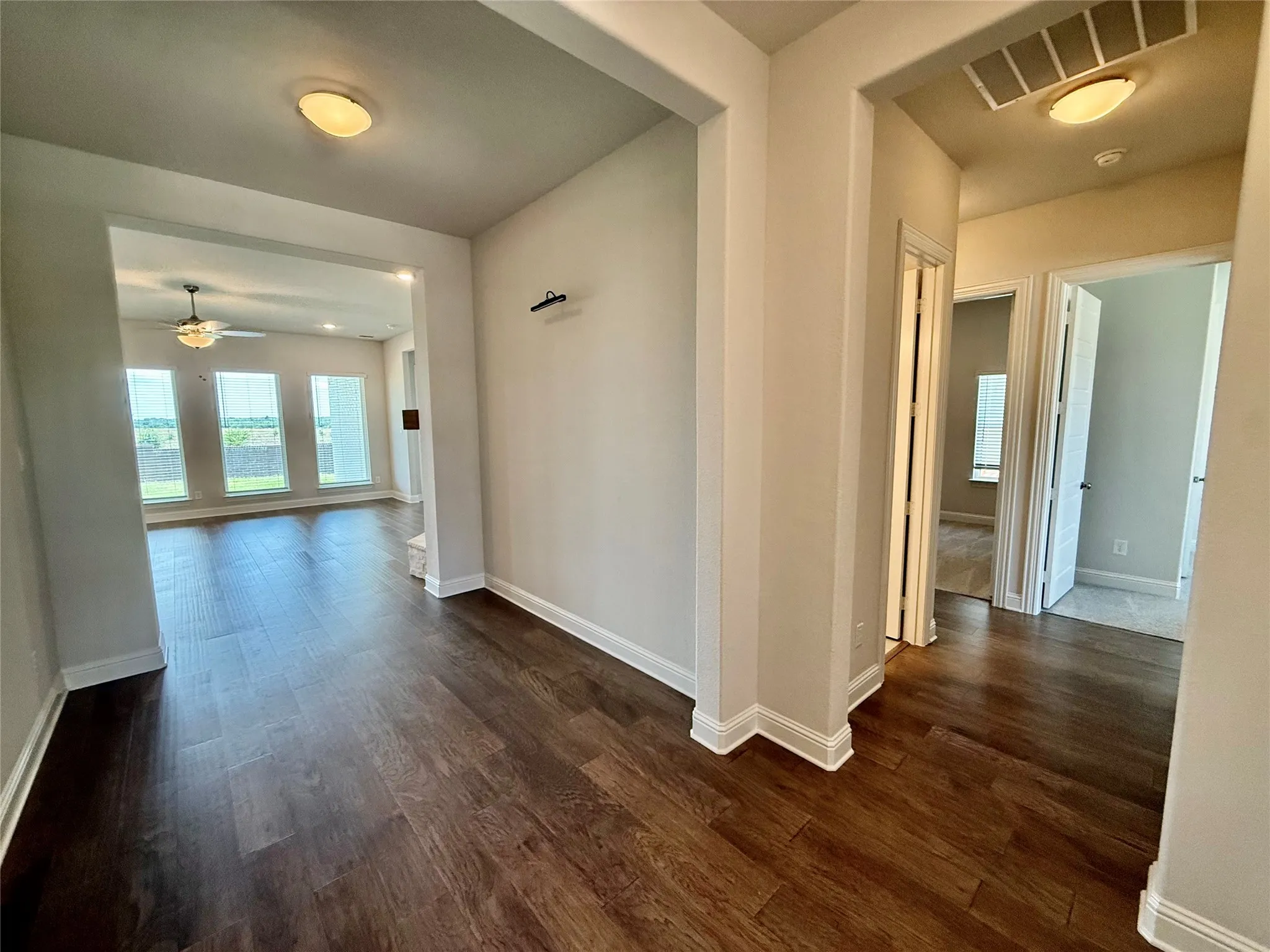 Single Family Residence For Sale in Ellis County , 3834 Foot Hills Drive, Midlothian, Texas 76065, 4 Bedroom, 4 Bathroom, 2 Garage spaces, 2,789 Sqft, built in 2024, mls#21302185, Real Estate Agent in Midlothian, Homes For Sale in Ellis county, Homes For Sale in Midlothian, Realtor in Midlothian Texas, Real Estate Brokerage Independent Realty Texas, Luminita Cordes Realtor