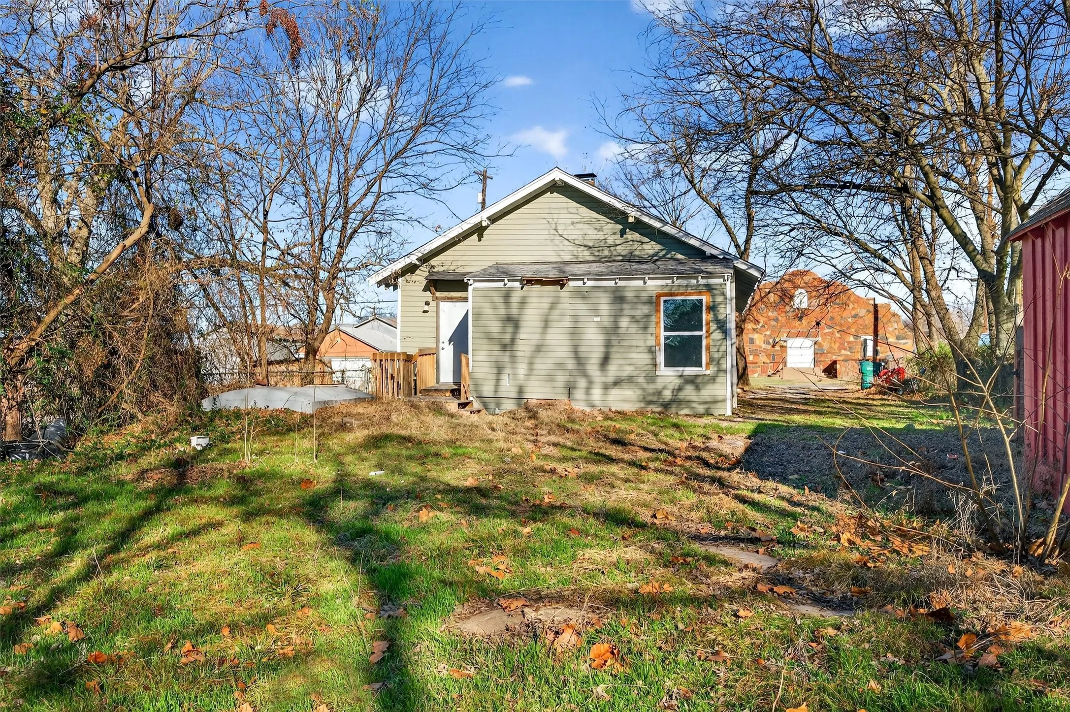 Single Family Residence For Rent in Grayson County , 710 E Lamar Street, Sherman, Texas 75090, 3 Bedroom, 2 Bathroom, Garage spaces, 1,374 Sqft, built in 1935, mls#21306584, Real Estate Agent in Sherman, Homes For Rent in Grayson county, Homes For Rent in Sherman, Realtor in Sherman Texas, Real Estate Brokerage Independent Realty Texas, Luminita Cordes Realtor