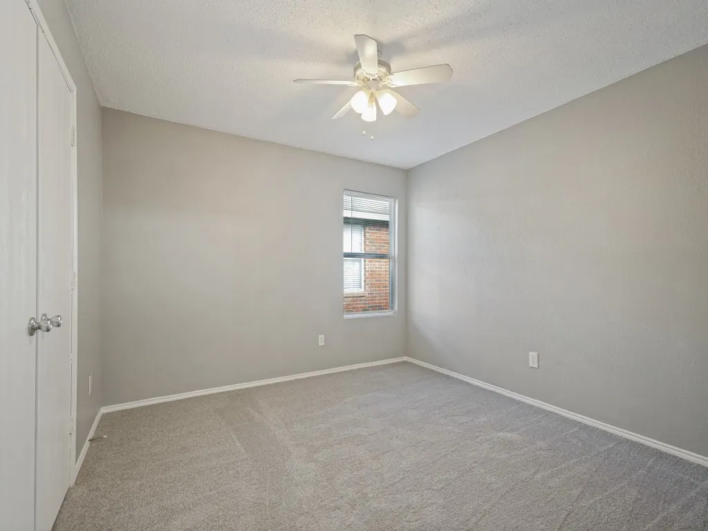 Single Family Residence For Sale in Tarrant County , 5521 Camarillo Drive, Fort Worth, Texas 76244, 3 Bedrooms, 2 Bathrooms, 2 Garage spaces, 1,644 Sqft, built in 2002, Price $280,000, mls#21305349, Real Estate Agent in Fort Worth, Homes For Sale in Tarrant county, Homes For Sale in Fort Worth, Realtor in Fort Worth Texas, Real Estate Brokerage Independent Realty Texas, Luminita Cordes Realtor