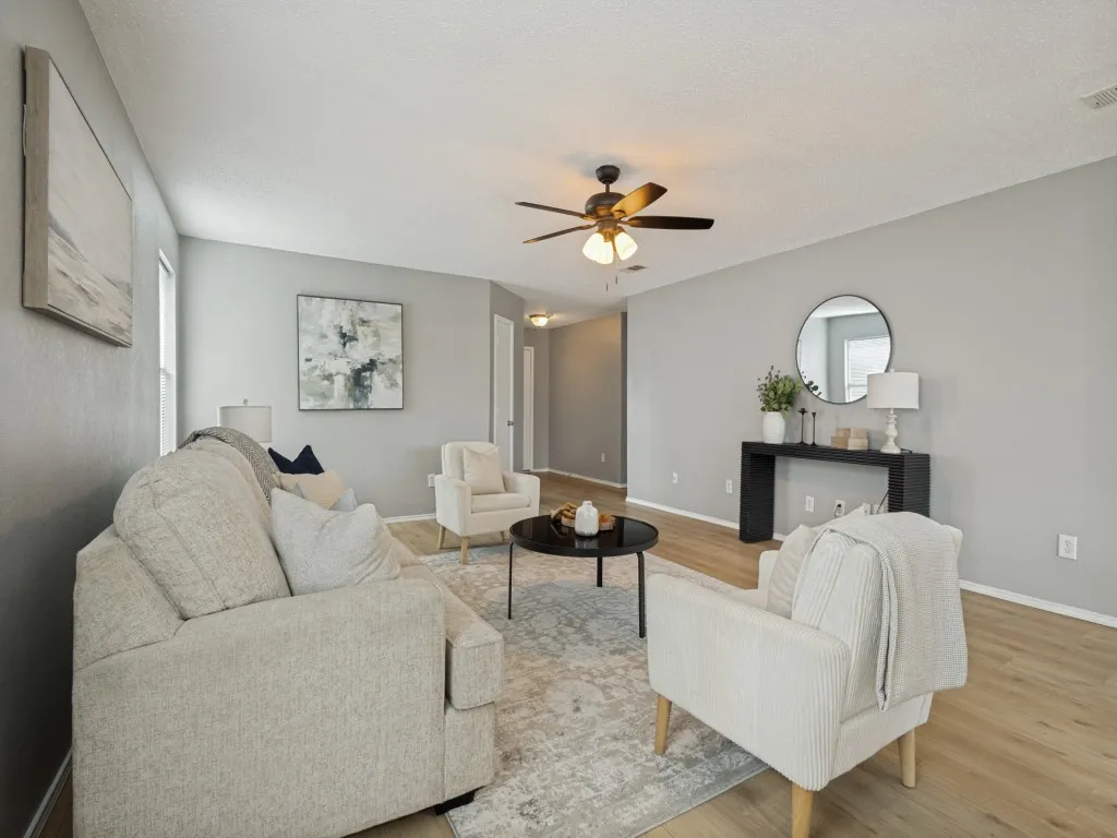 Single Family Residence For Sale in Tarrant County , 5521 Camarillo Drive, Fort Worth, Texas 76244, 3 Bedrooms, 2 Bathrooms, 2 Garage spaces, 1,644 Sqft, built in 2002, Price $280,000, mls#21305349, Real Estate Agent in Fort Worth, Homes For Sale in Tarrant county, Homes For Sale in Fort Worth, Realtor in Fort Worth Texas, Real Estate Brokerage Independent Realty Texas, Luminita Cordes Realtor