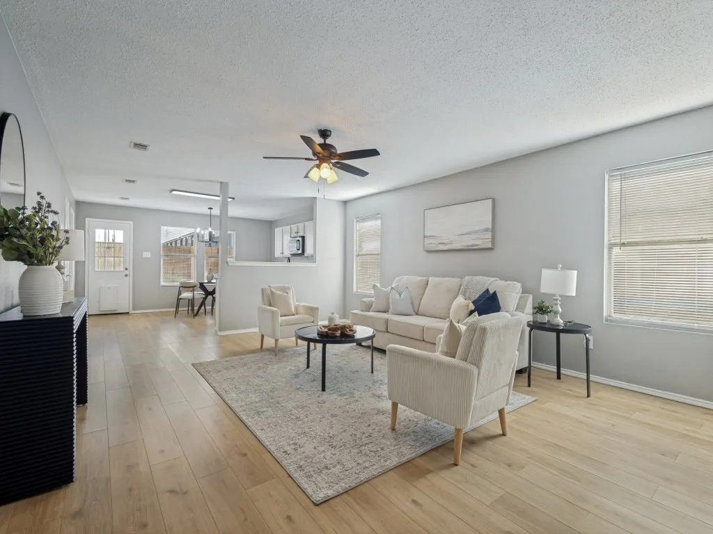 Single Family Residence For Sale in Tarrant County , 5521 Camarillo Drive, Fort Worth, Texas 76244, 3 Bedrooms, 2 Bathrooms, 2 Garage spaces, 1,644 Sqft, built in 2002, Price $280,000, mls#21305349, Real Estate Agent in Fort Worth, Homes For Sale in Tarrant county, Homes For Sale in Fort Worth, Realtor in Fort Worth Texas, Real Estate Brokerage Independent Realty Texas, Luminita Cordes Realtor