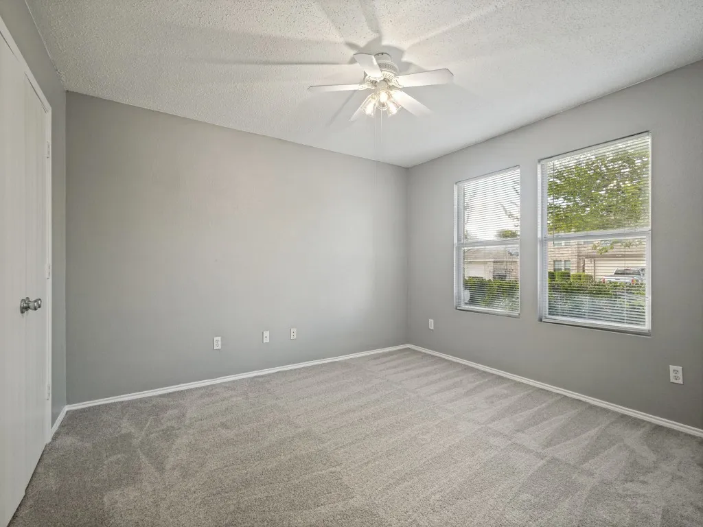 Single Family Residence For Sale in Tarrant County , 5521 Camarillo Drive, Fort Worth, Texas 76244, 3 Bedrooms, 2 Bathrooms, 2 Garage spaces, 1,644 Sqft, built in 2002, Price $280,000, mls#21305349, Real Estate Agent in Fort Worth, Homes For Sale in Tarrant county, Homes For Sale in Fort Worth, Realtor in Fort Worth Texas, Real Estate Brokerage Independent Realty Texas, Luminita Cordes Realtor